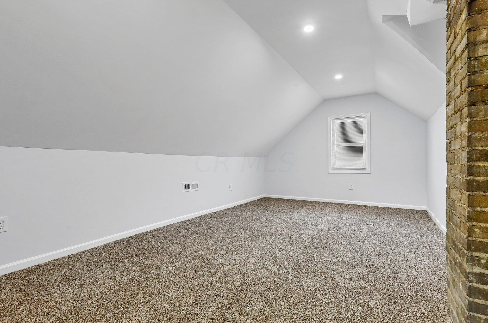 199 Hague Ave, Columbus OH  43204-2611 exterior