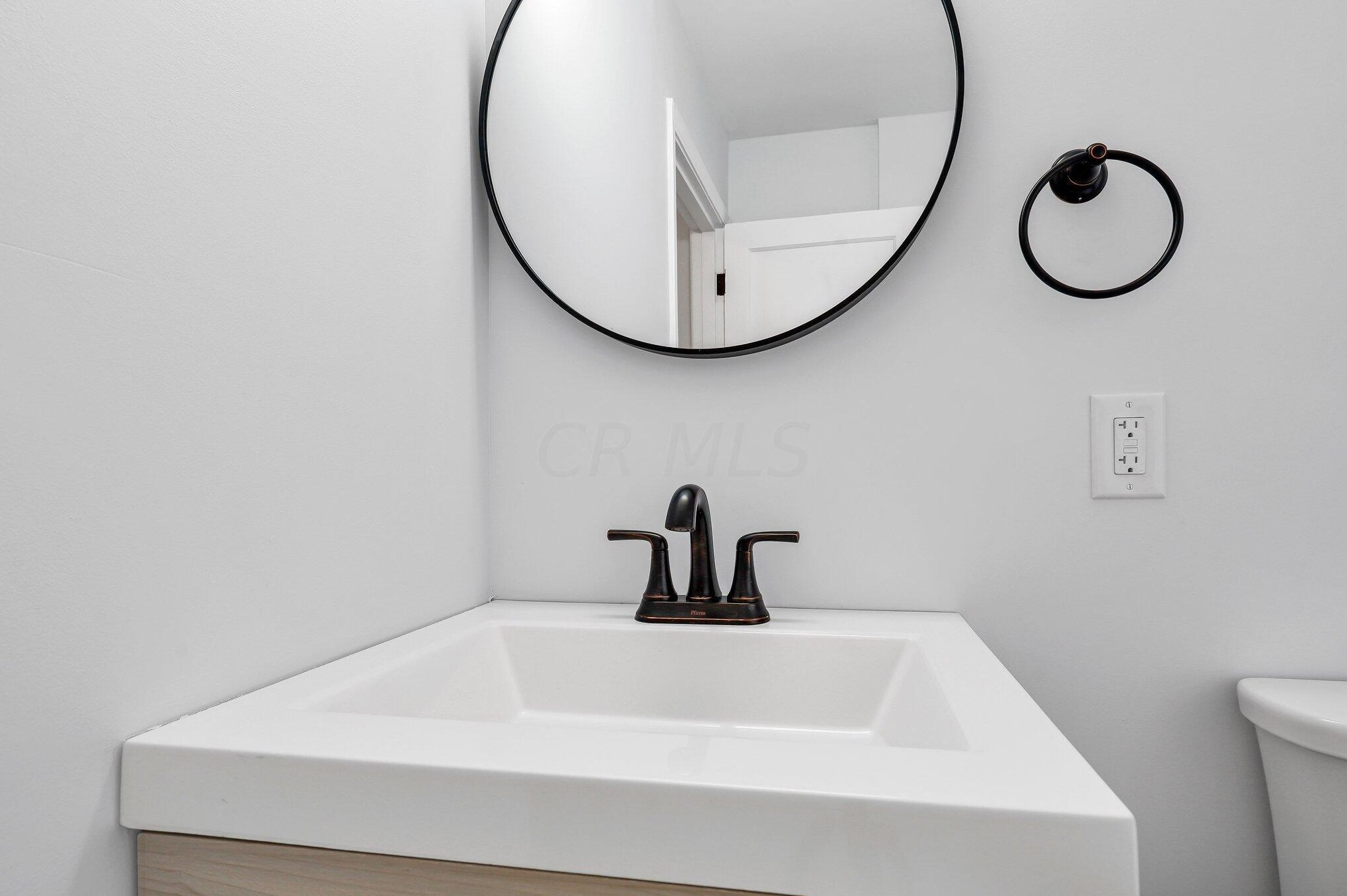 199 Hague Ave, Columbus OH  43204-2611 exterior