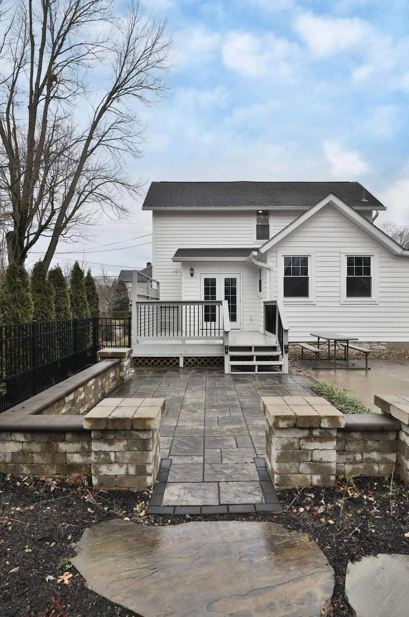 184 Dublin Granville Rd, Columbus OH  43085-3120 exterior