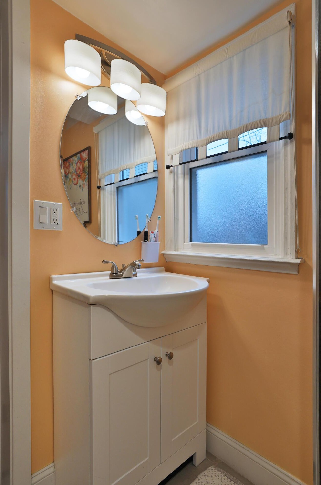 184 Dublin Granville Rd, Columbus OH  43085-3120 exterior