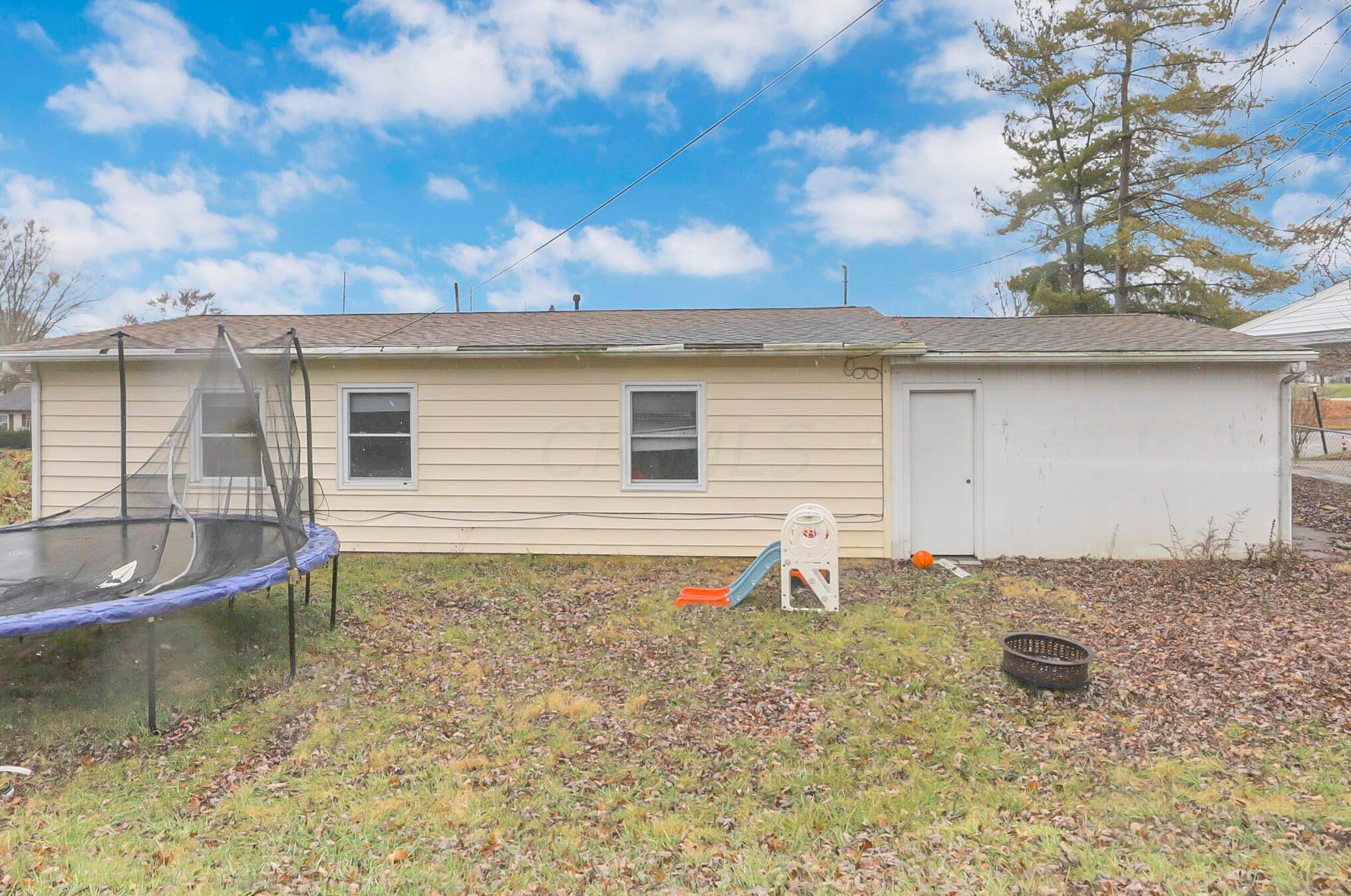 713 Brannon Dr, Lancaster OH  43130-2364 exterior