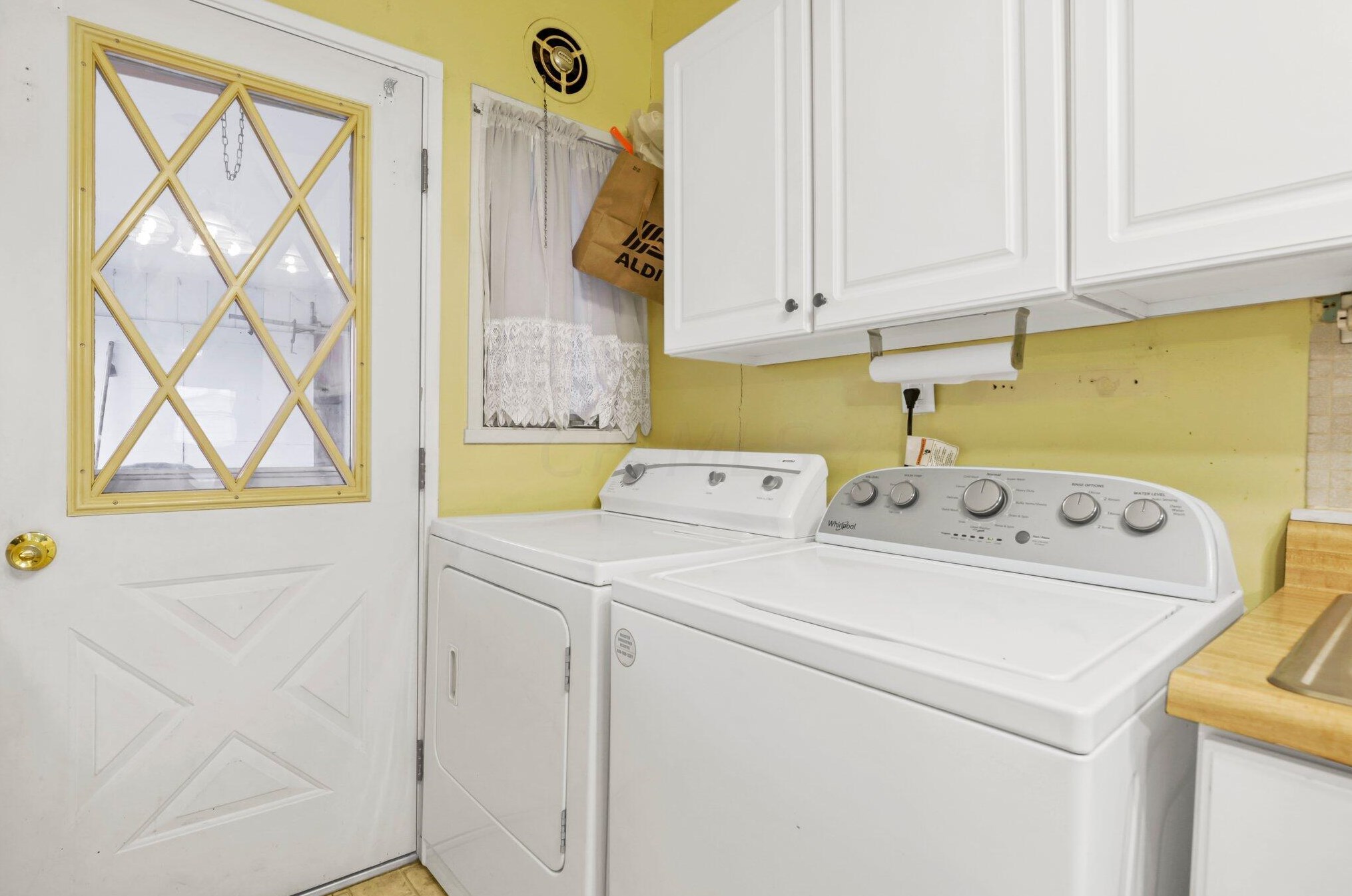 713 Brannon Dr, Lancaster OH  43130-2364 exterior