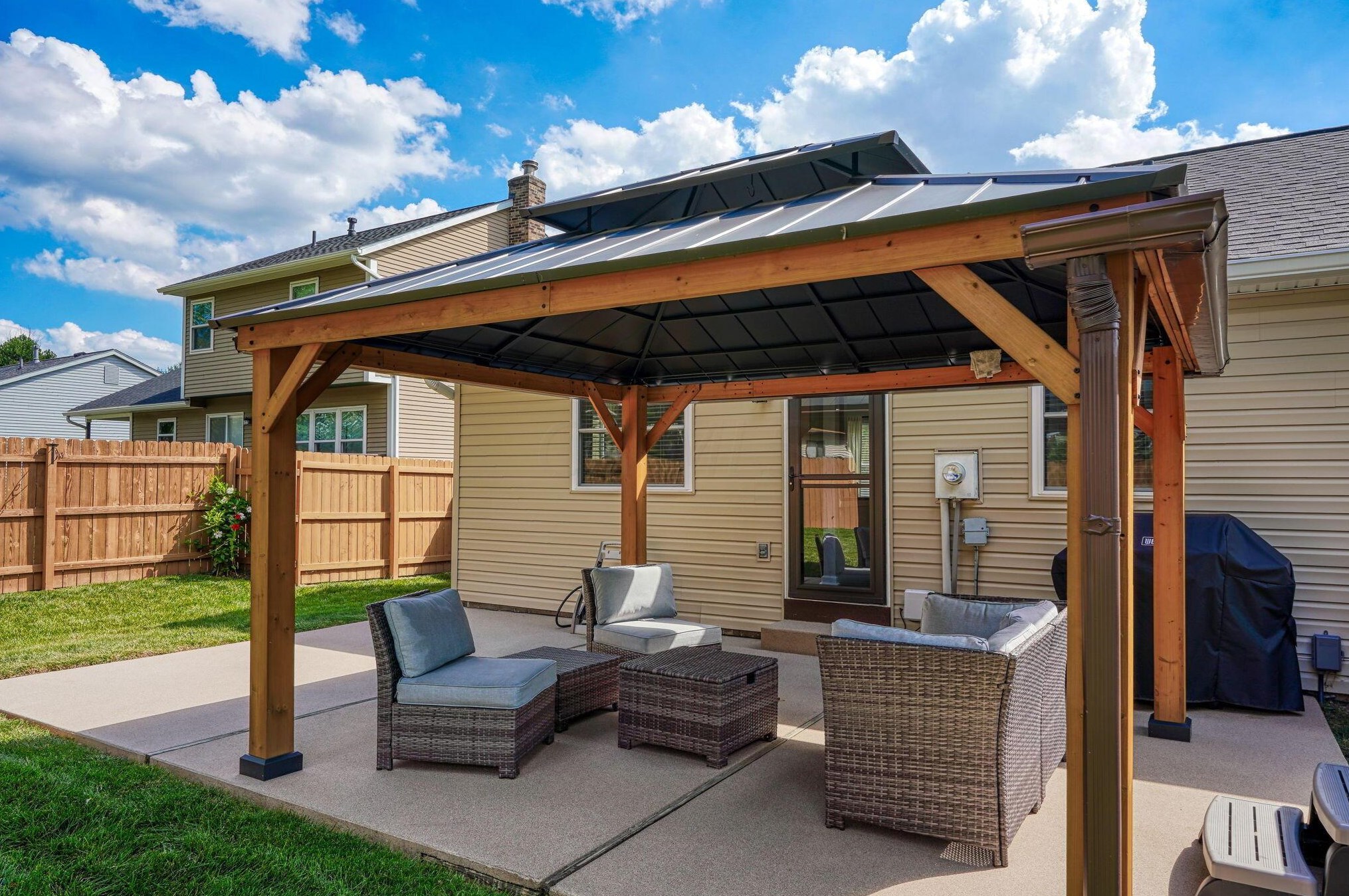 5124 Locust Post Ln, Columbus OH 43230-1587 exterior