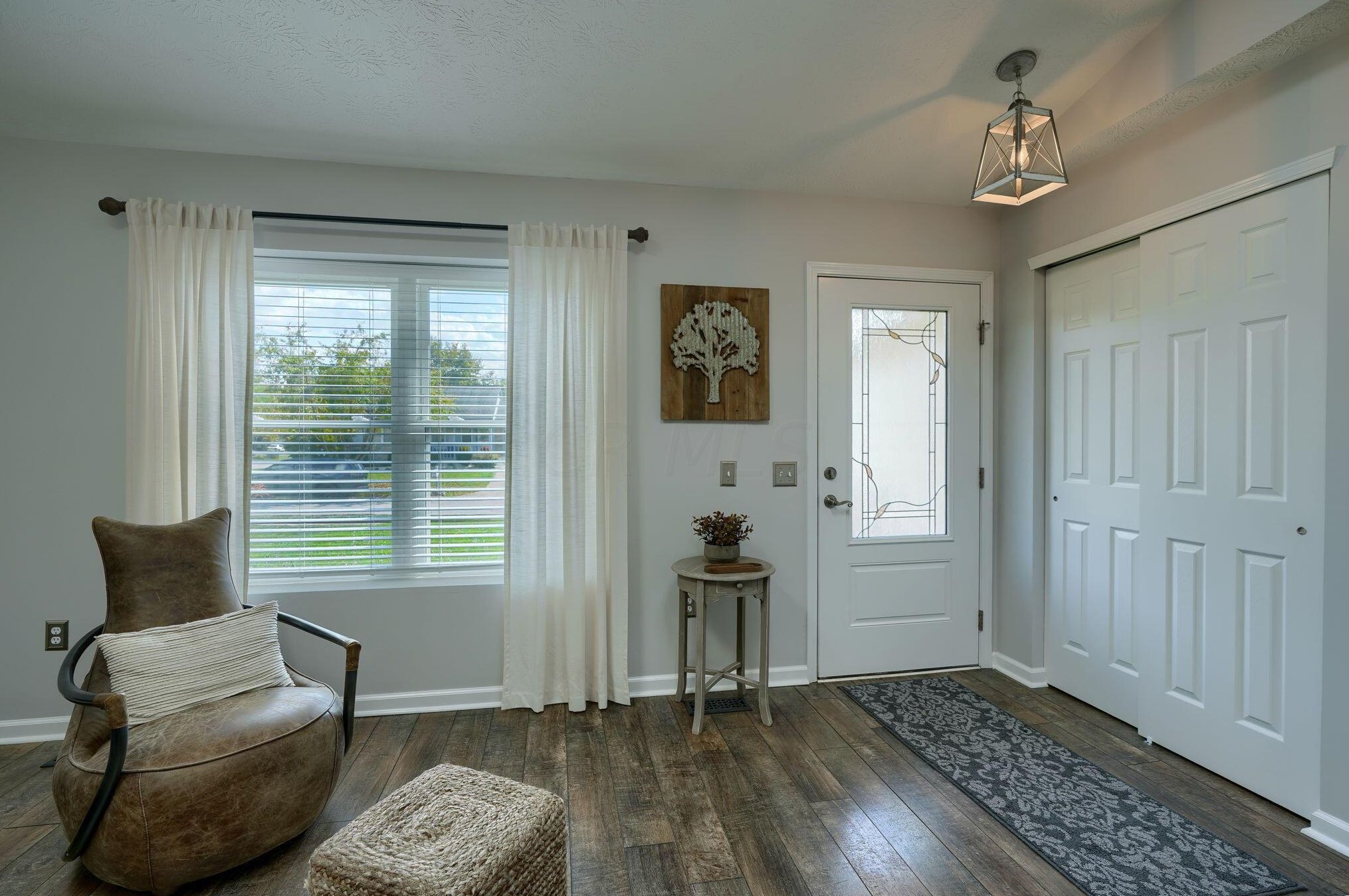 5124 Locust Post Ln, Columbus OH 43230-1587 exterior