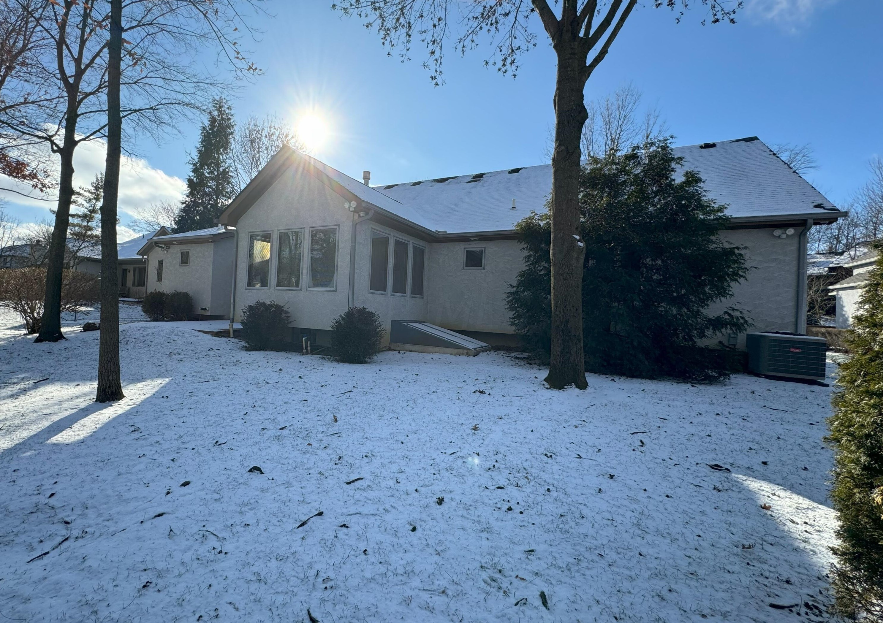 516 Woodview Rd, Westerville OH  43081-3064 exterior