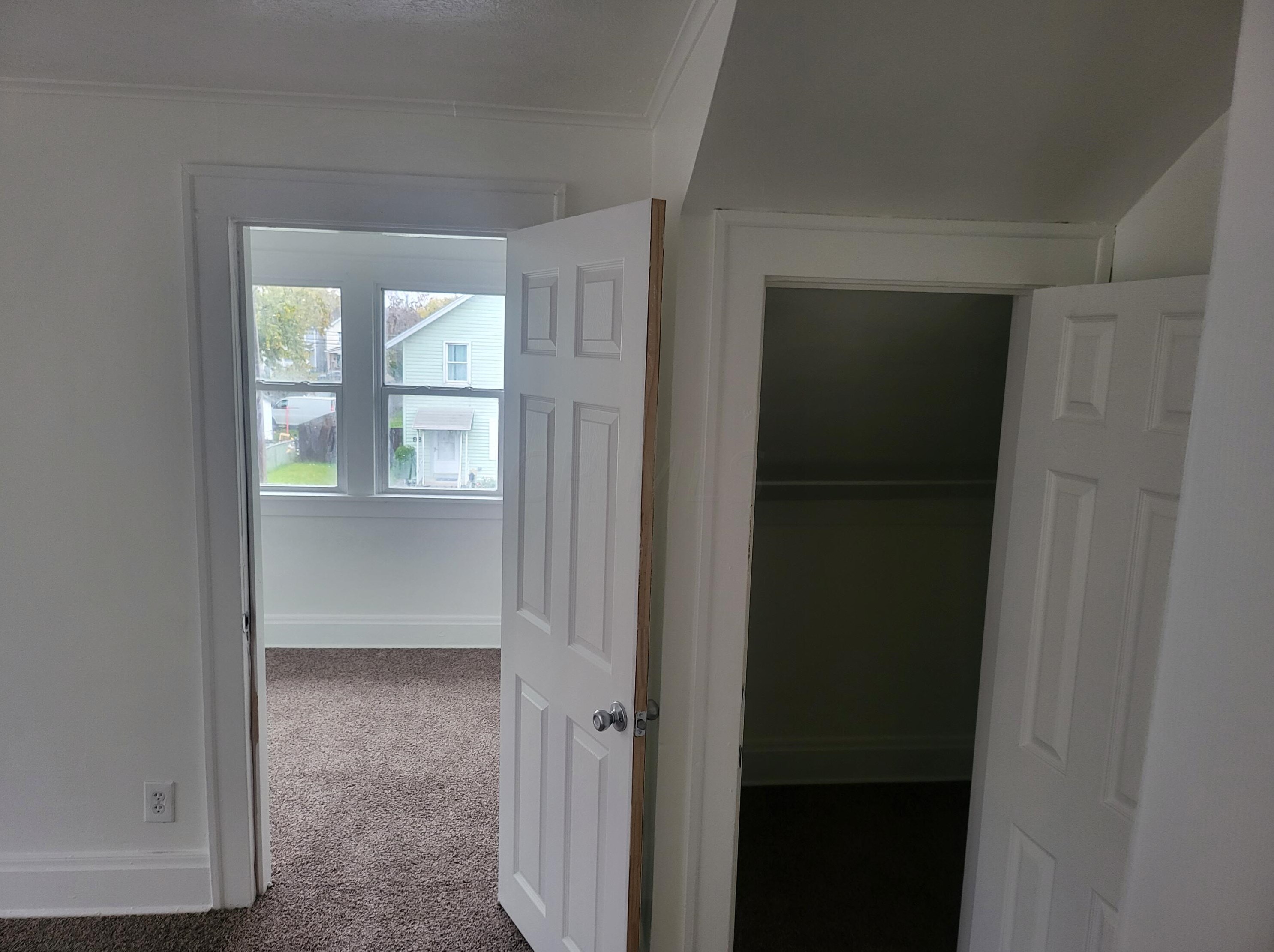 99 Ter Ave, Columbus OH 43204-3733 exterior