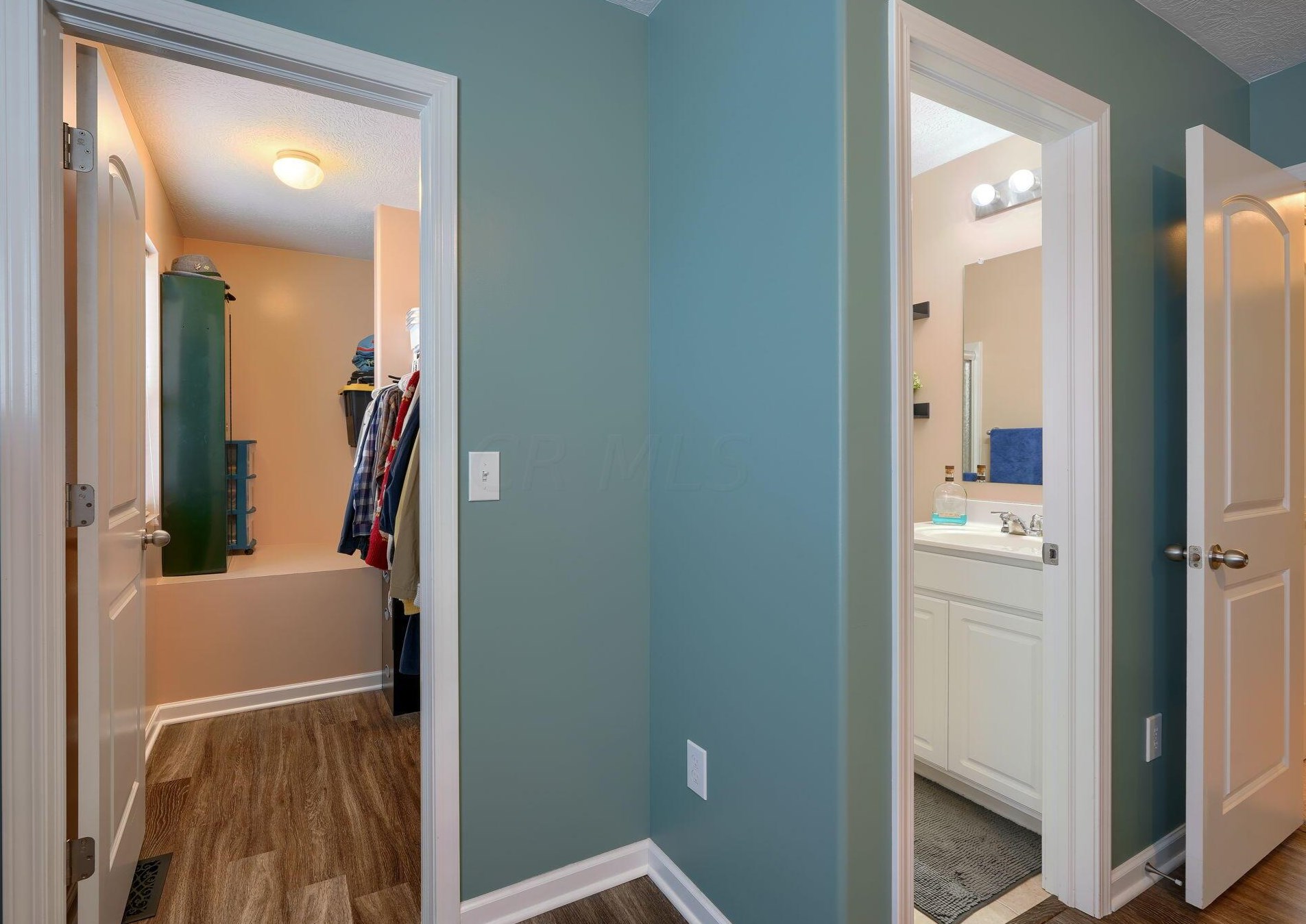 5685 Alliance Way, Columbus OH 43228-8948 exterior