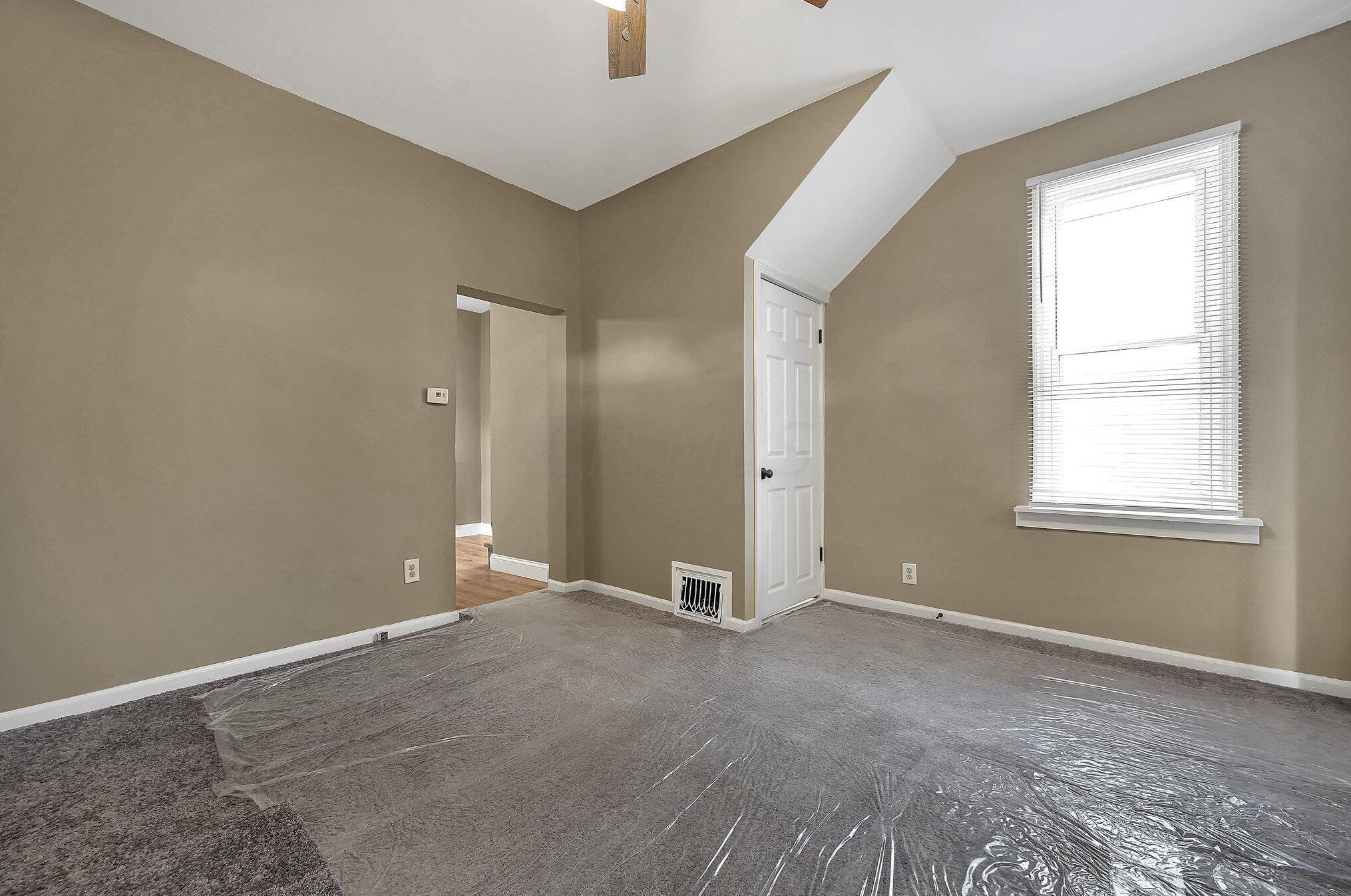 703 Pierce Ave, Lancaster OH 43130-2142 exterior