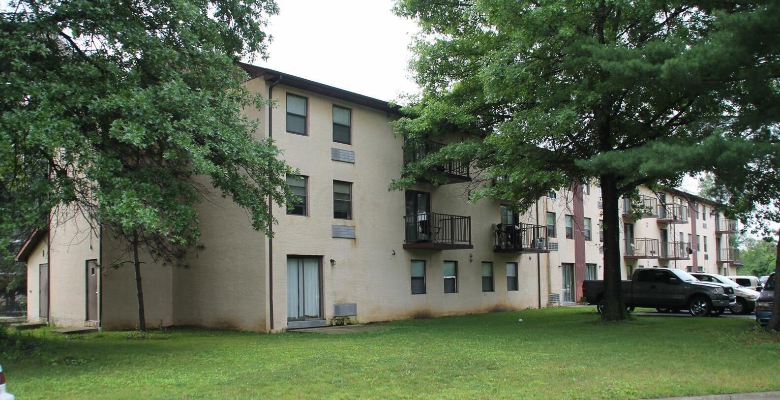 2510 Kimberly Pkwy, Columbus OH  43232-4292 exterior