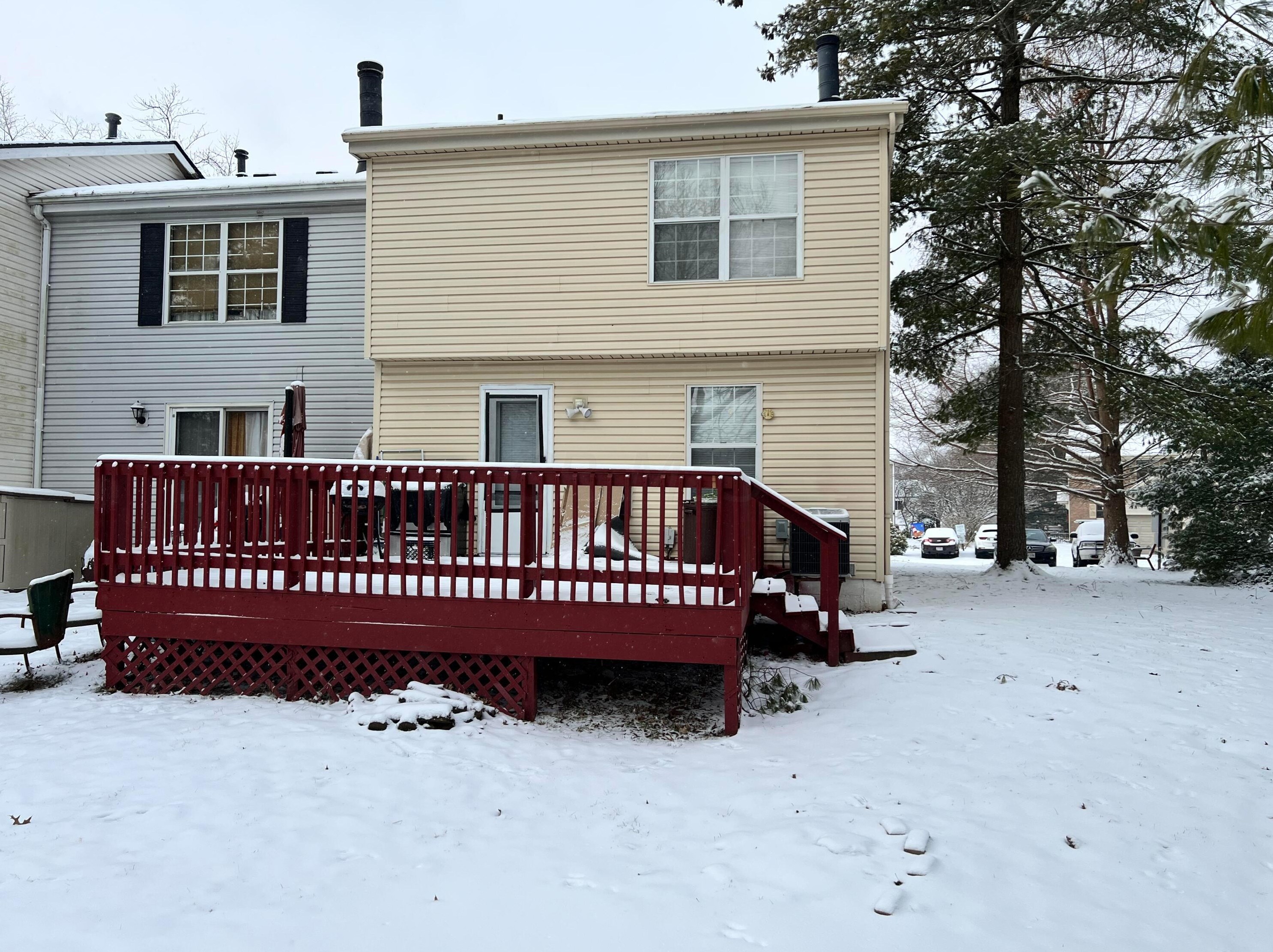 8372 Cliffthorne Way, Columbus OH  43235-1482 exterior