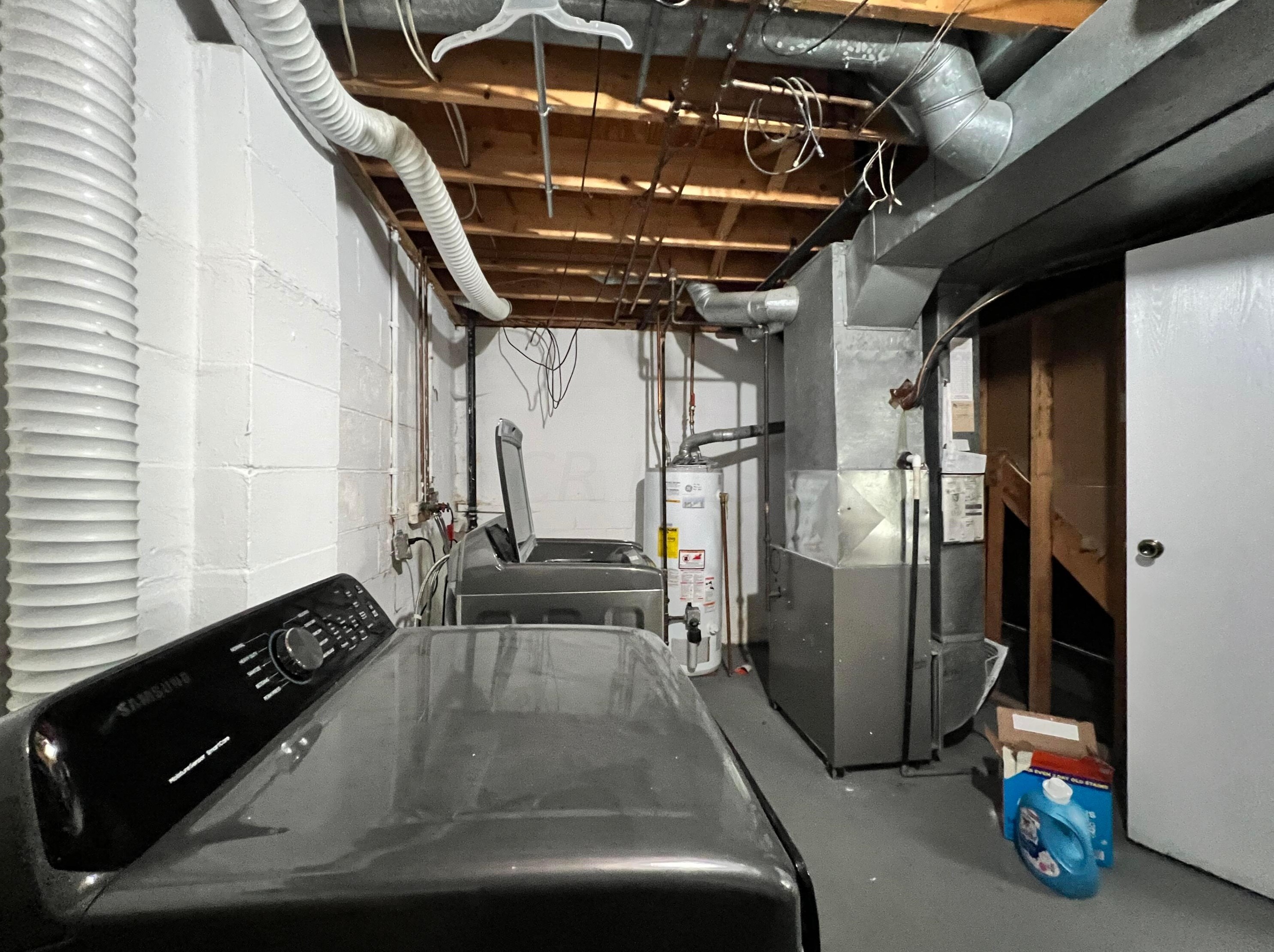 8372 Cliffthorne Way, Columbus OH  43235-1482 exterior