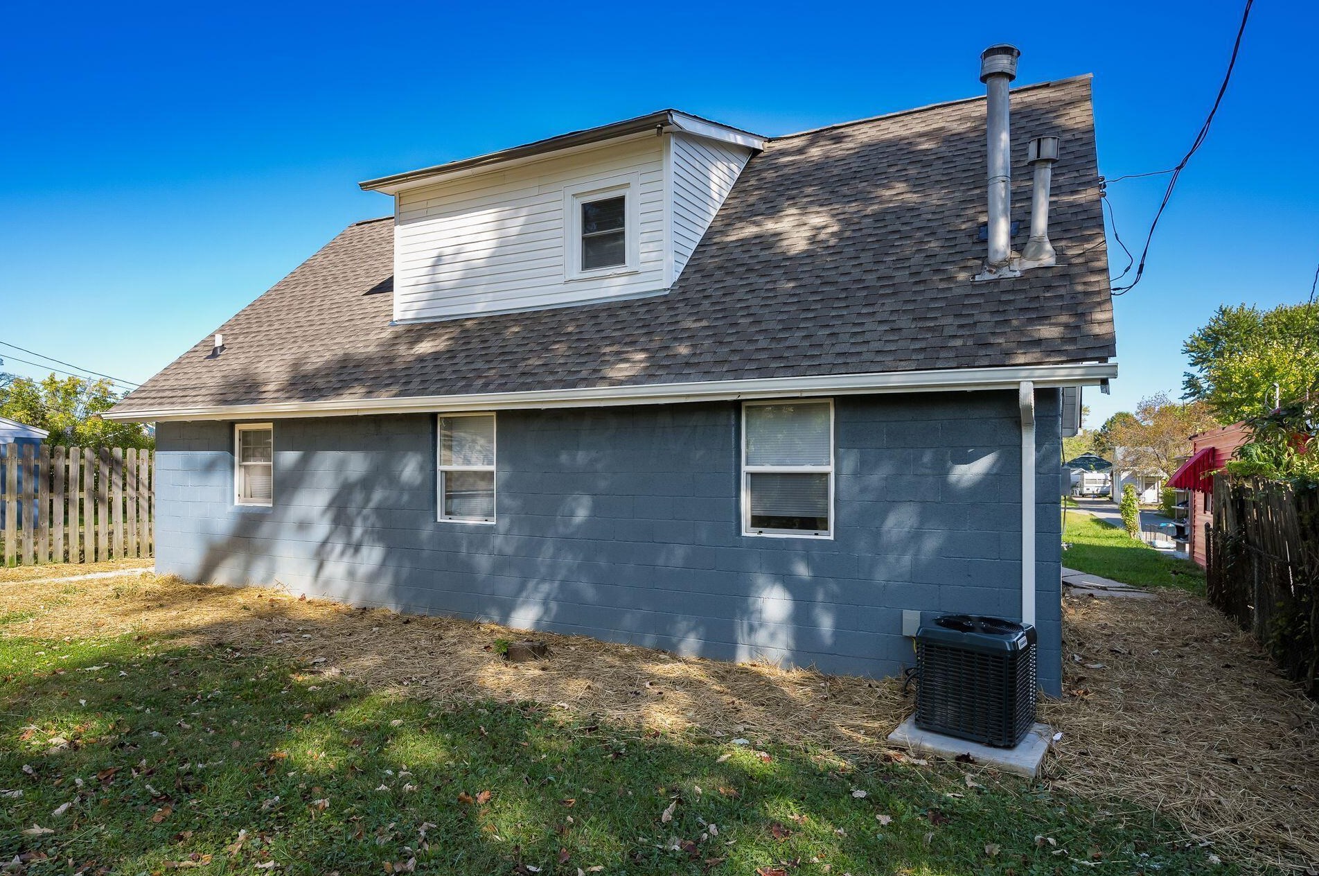 2037 Sale Rd, Columbus OH  43224-2438 exterior