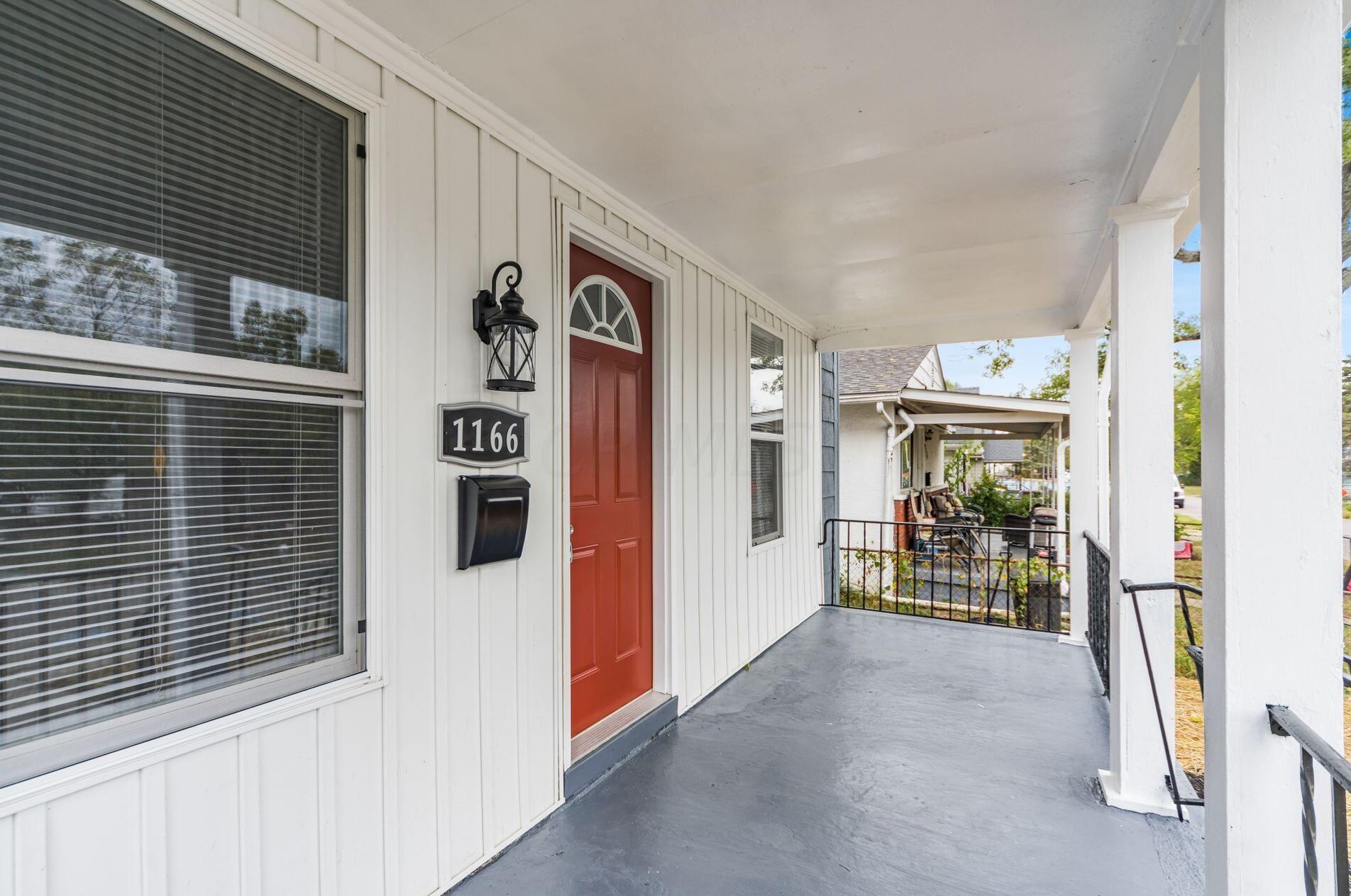 1166 Minnesota Ave, Columbus OH  43211-1319 exterior