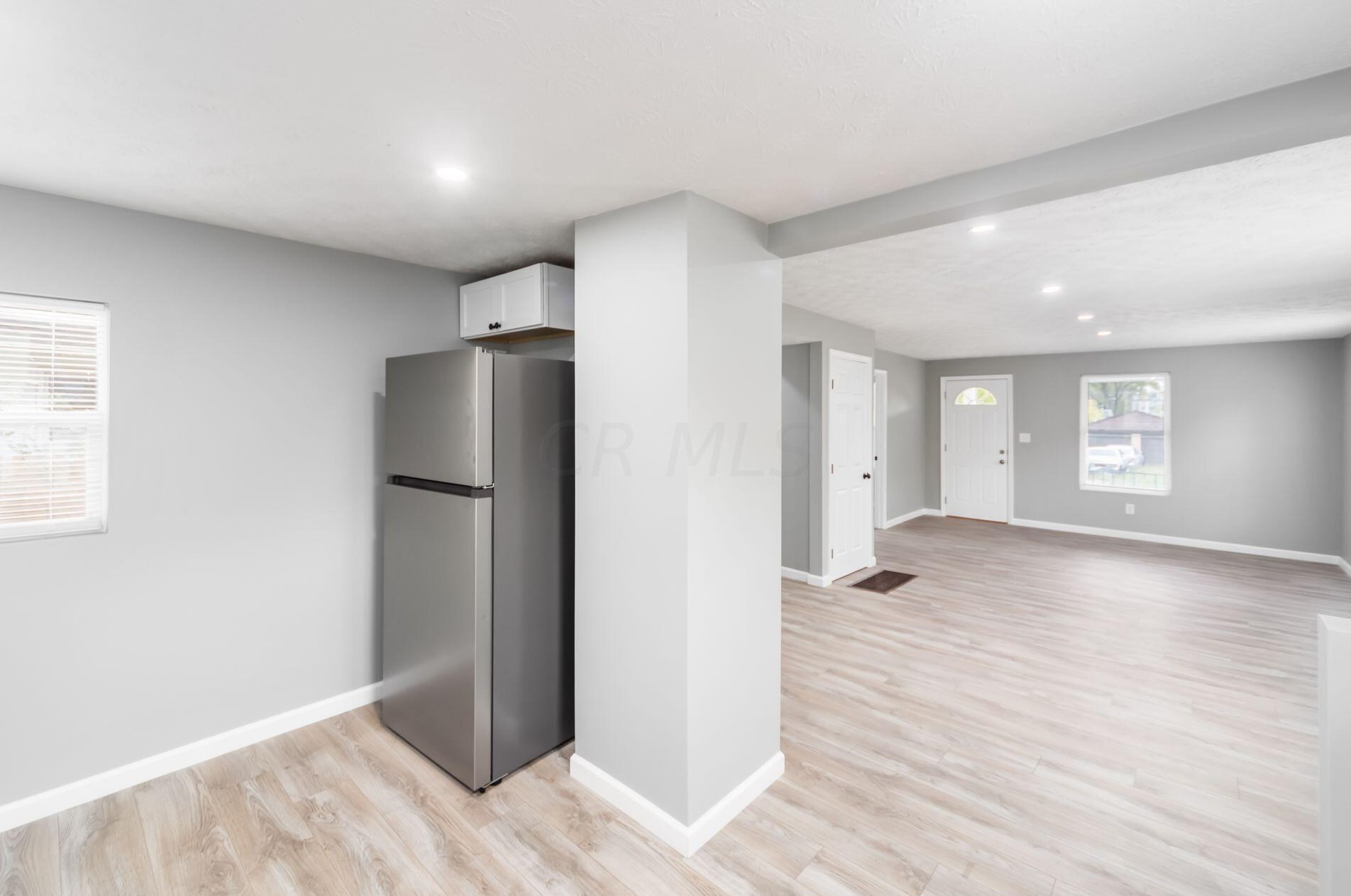 1166 Minnesota Ave, Columbus OH  43211-1319 exterior