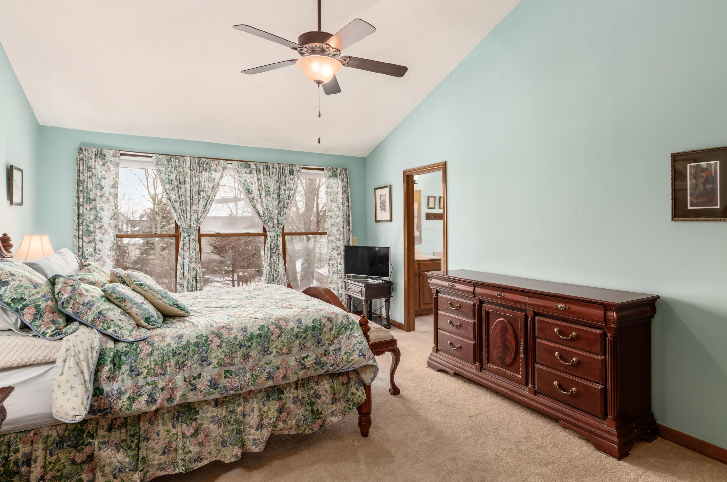 359 Windcroft Dr, Westerville OH  43082-6219 exterior