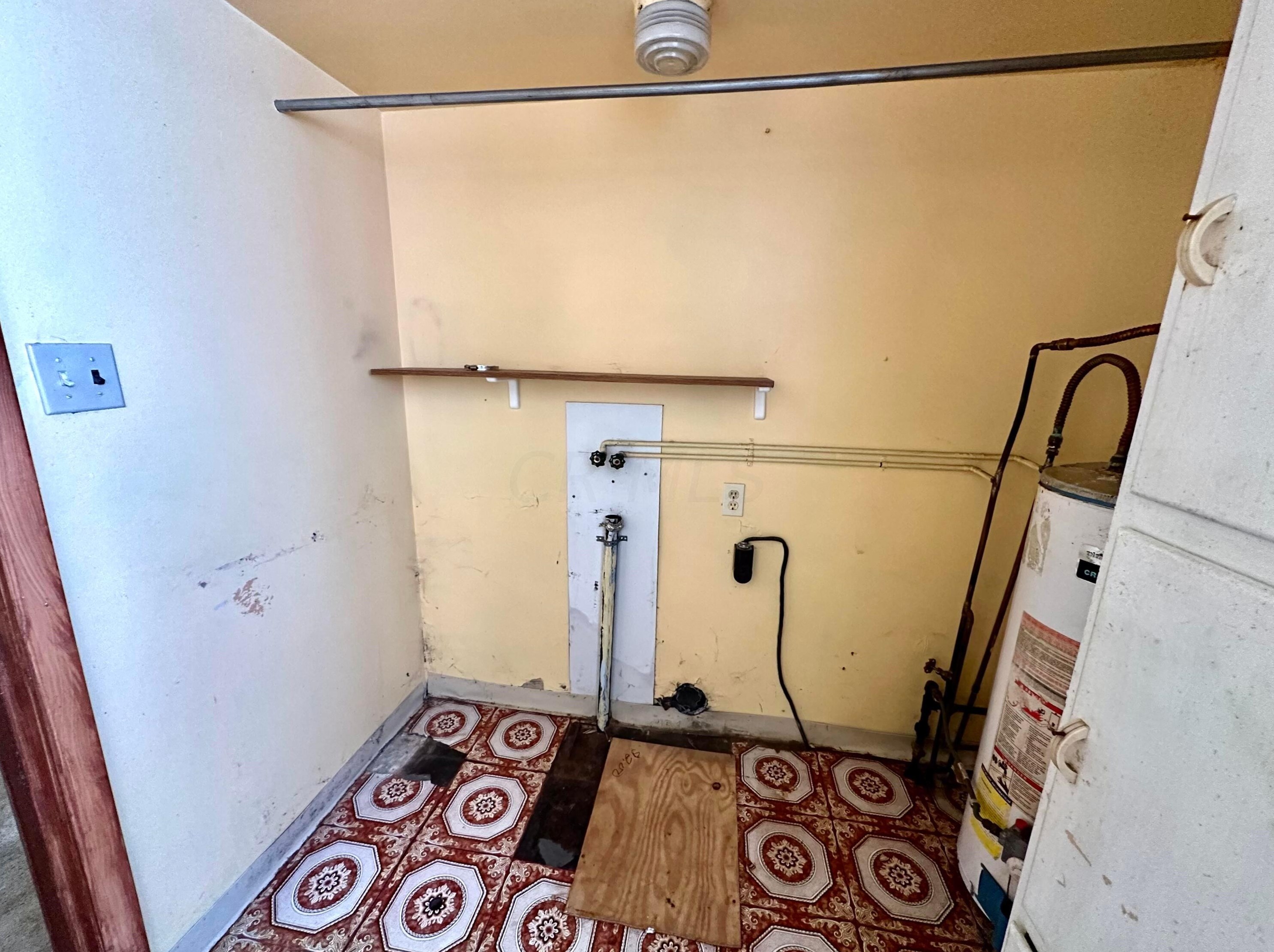 1288 Hart Rd, Columbus OH 43223-3324 exterior