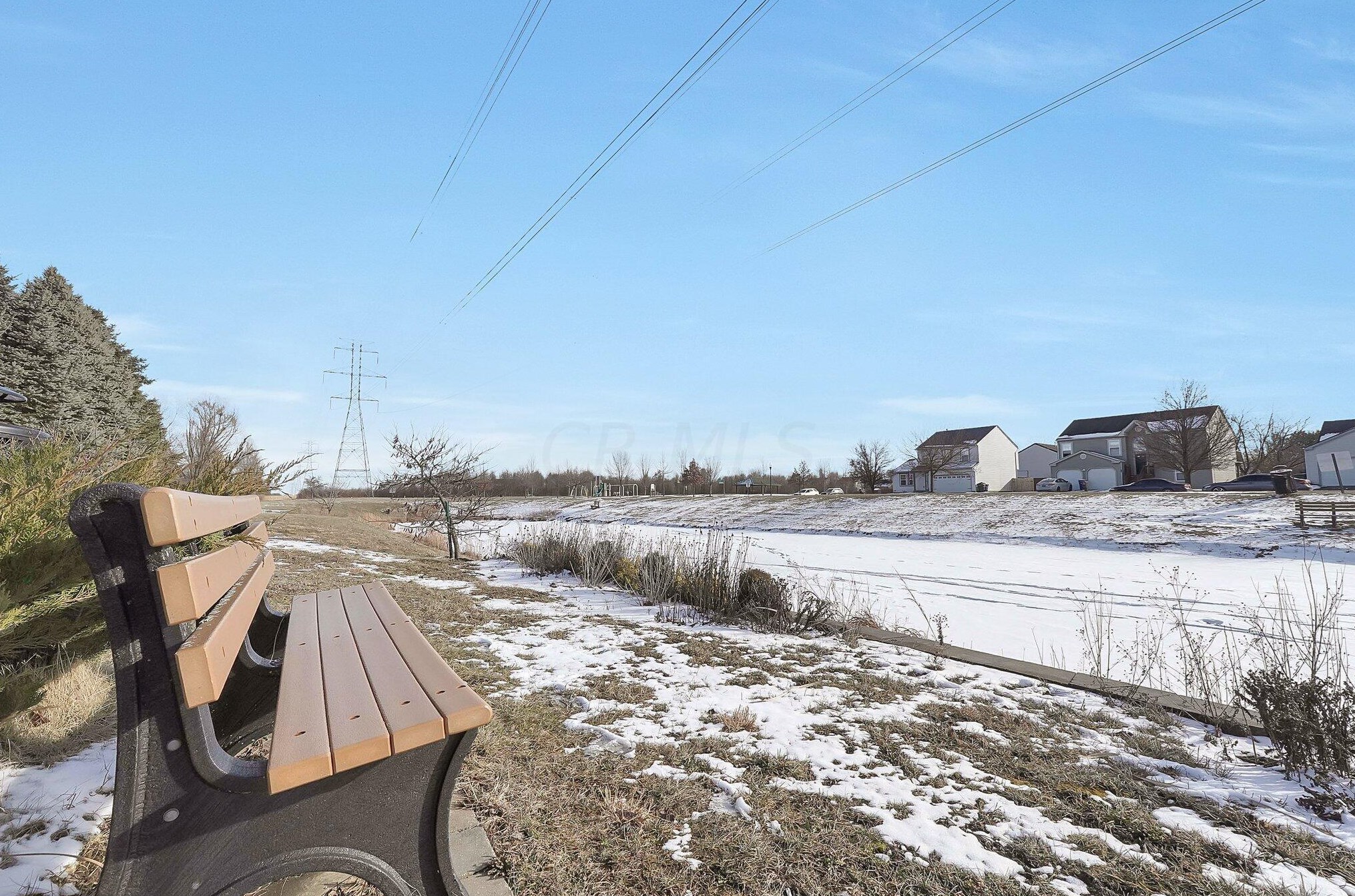 6827 Magdalena Ln, Cnl Wnchstr OH  43110-8332 exterior