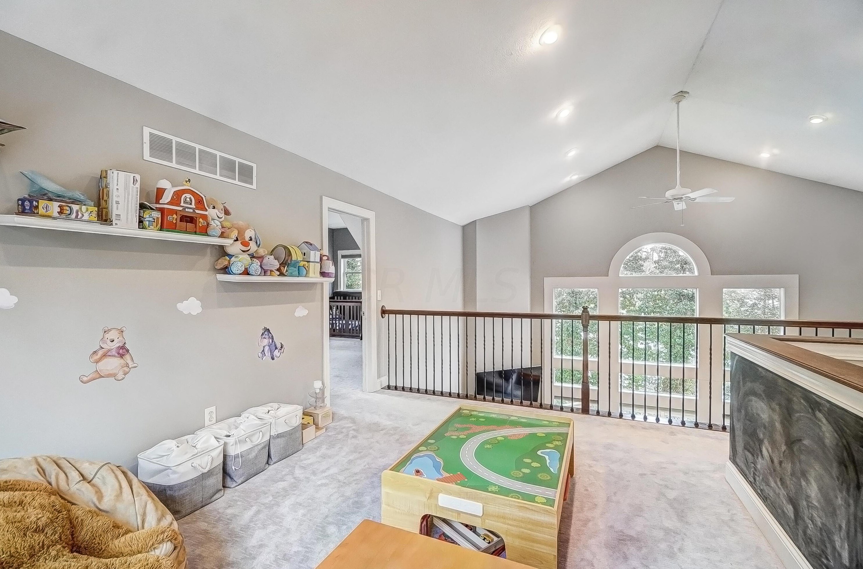 6310 Linworth Rd, Columbus OH  43085-2855 exterior