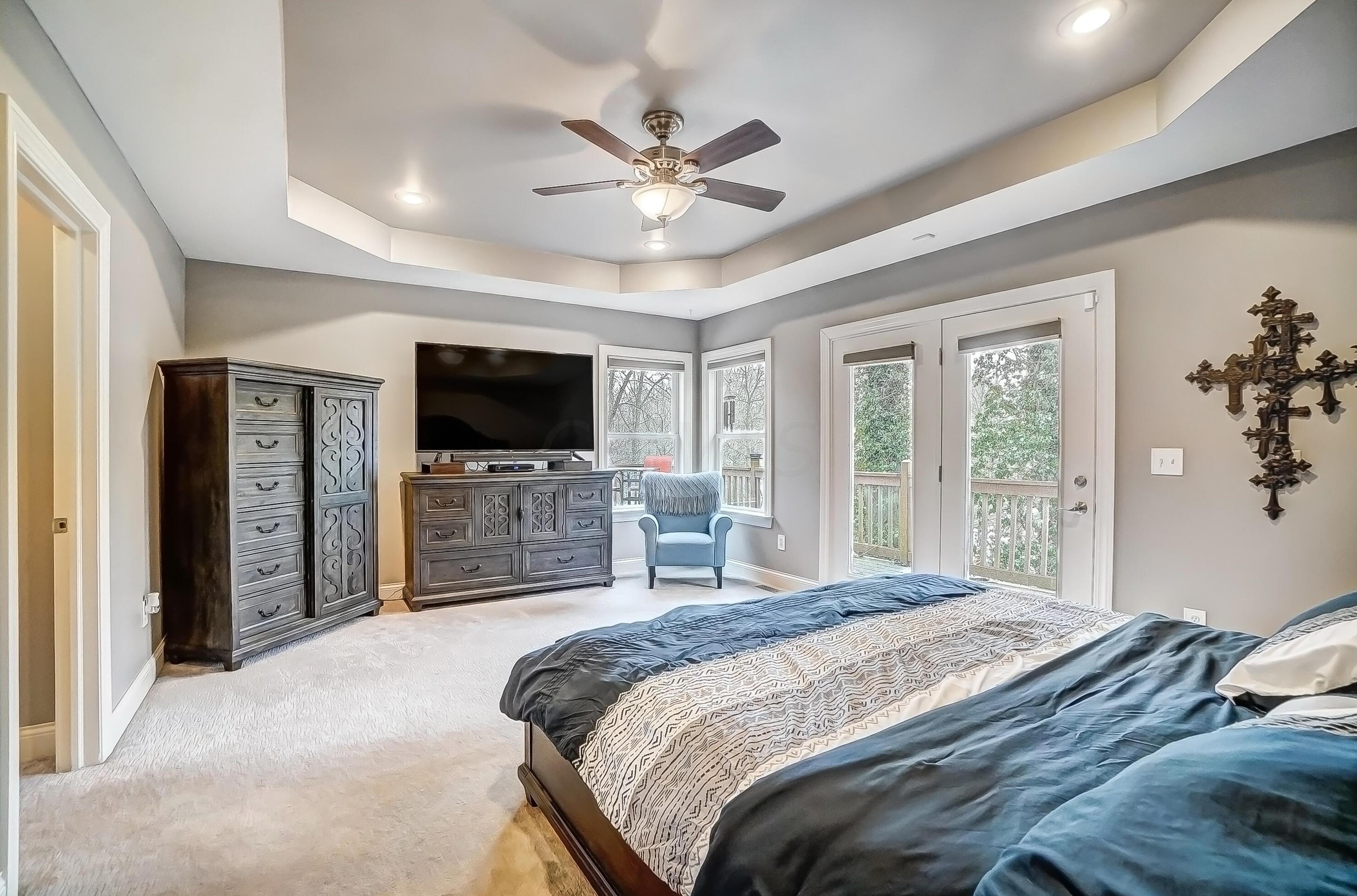 6310 Linworth Rd, Columbus OH  43085-2855 exterior