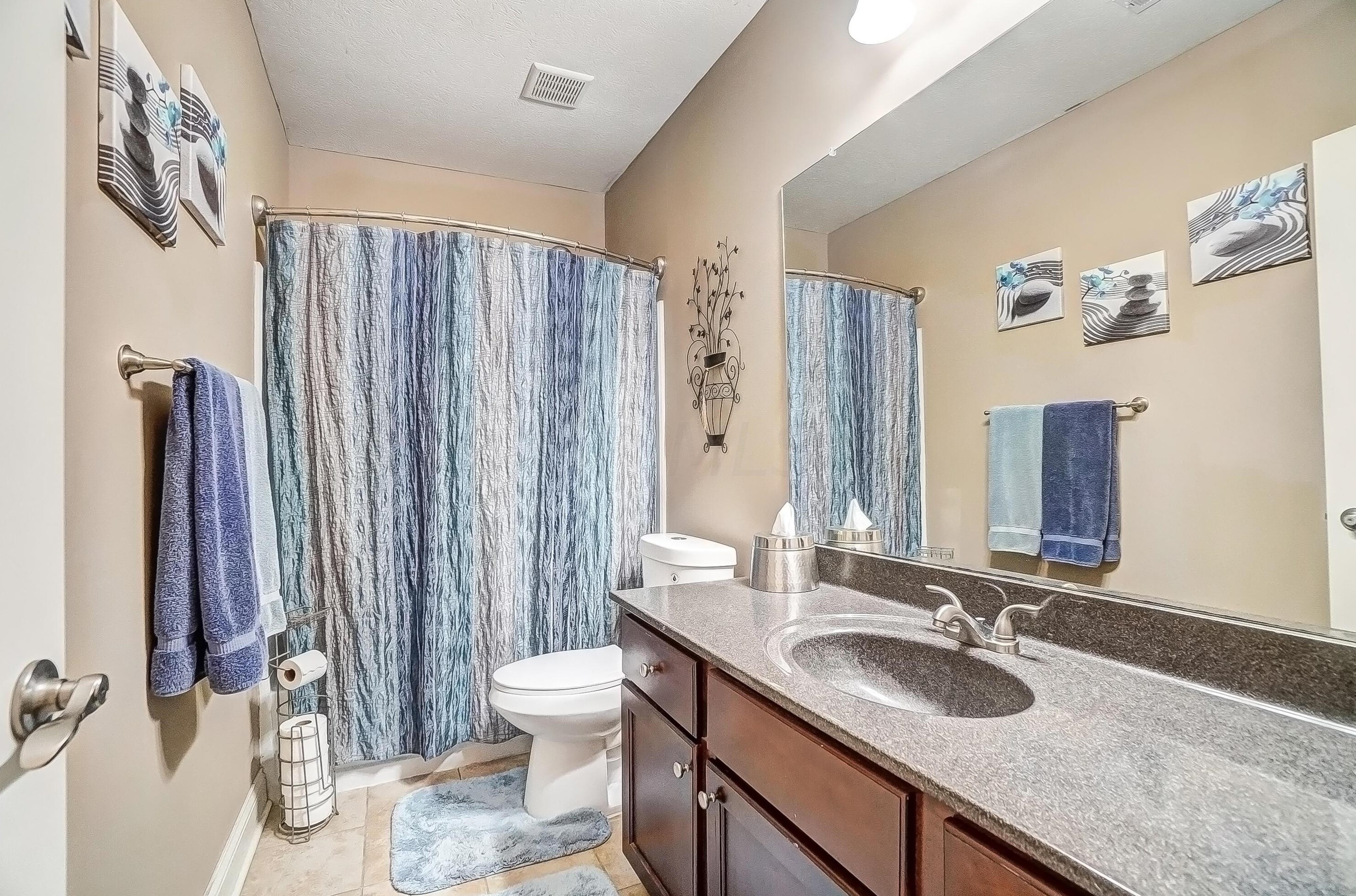 6310 Linworth Rd, Columbus OH  43085-2855 exterior