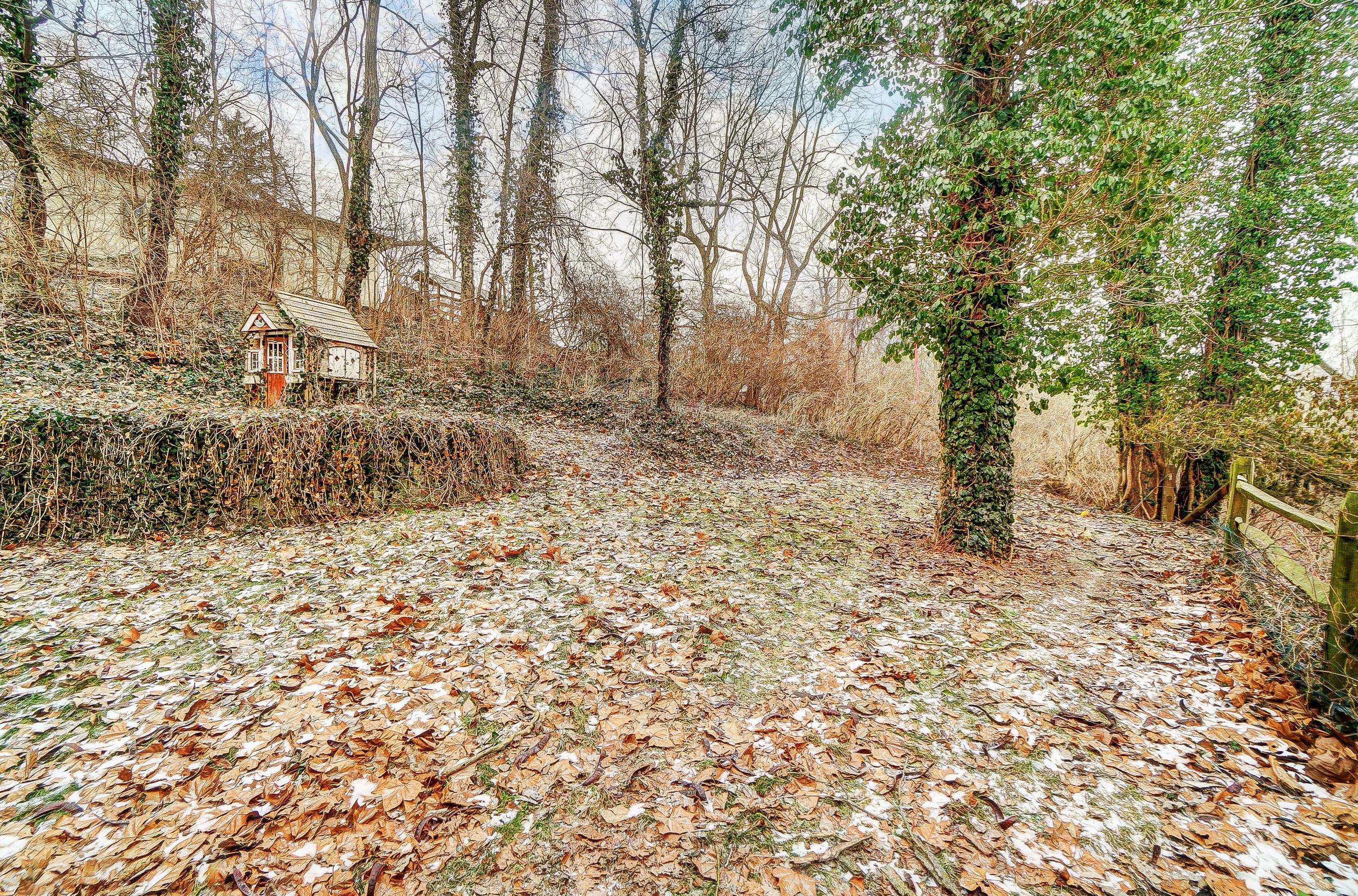 6310 Linworth Rd, Columbus OH  43085-2855 exterior