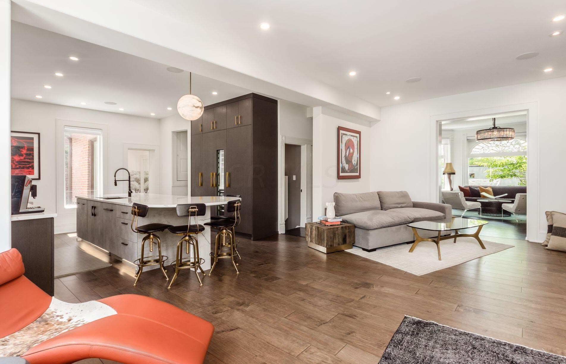 754 Neil Ave, Columbus OH 43201-2321 exterior