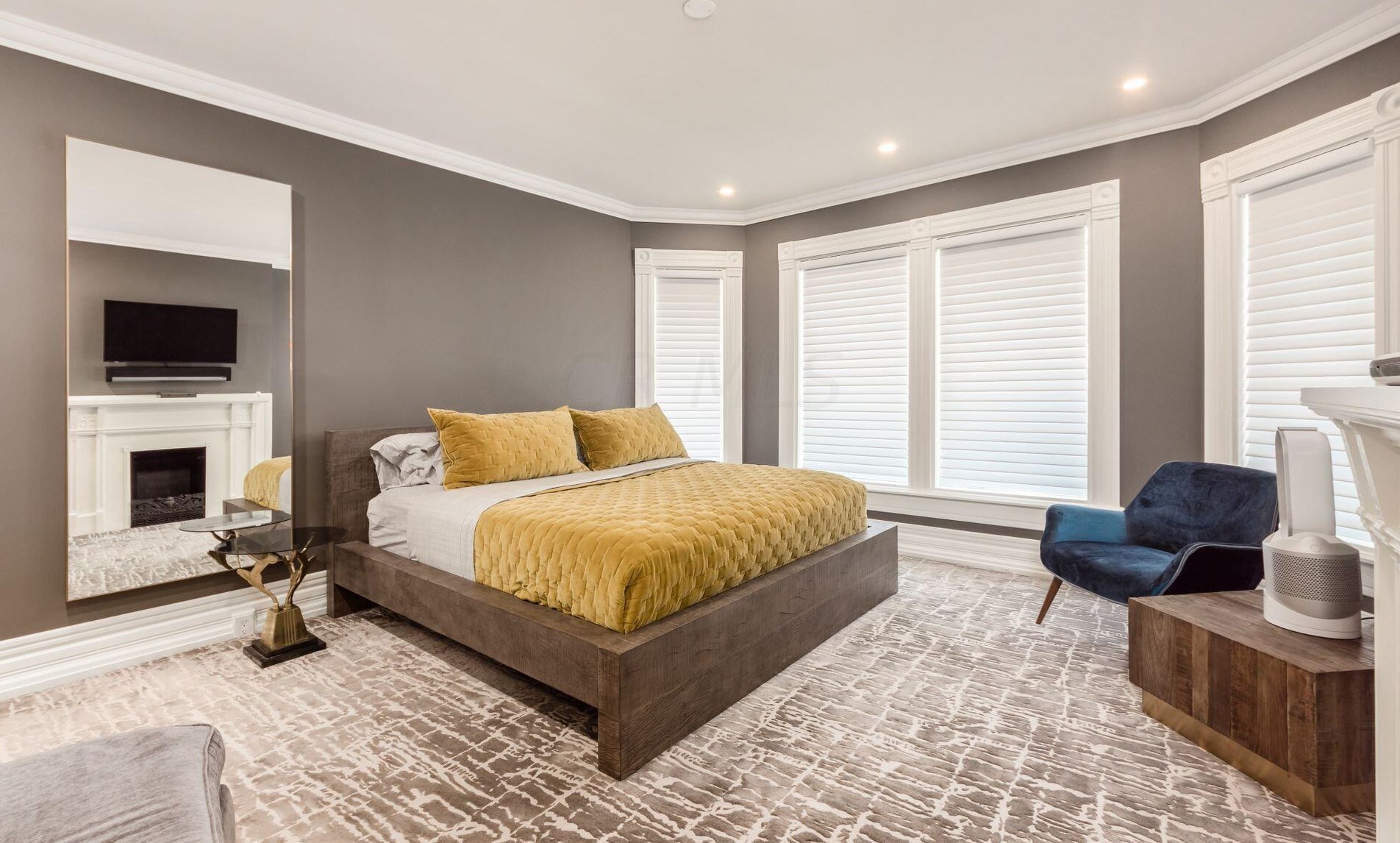 754 Neil Ave, Columbus OH 43201-2321 exterior