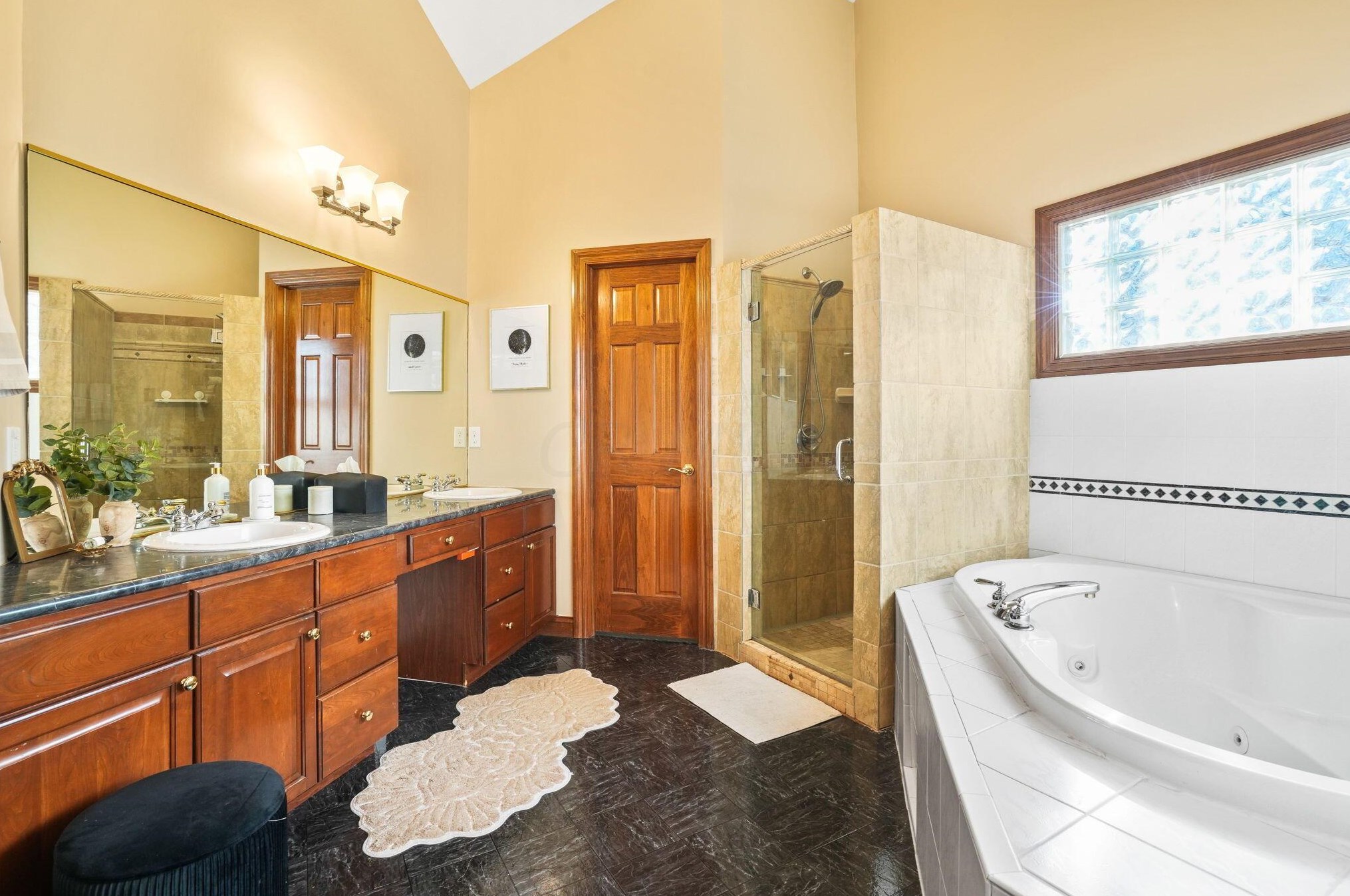 400 Bailey Pl, Columbus OH  43235-4632 exterior