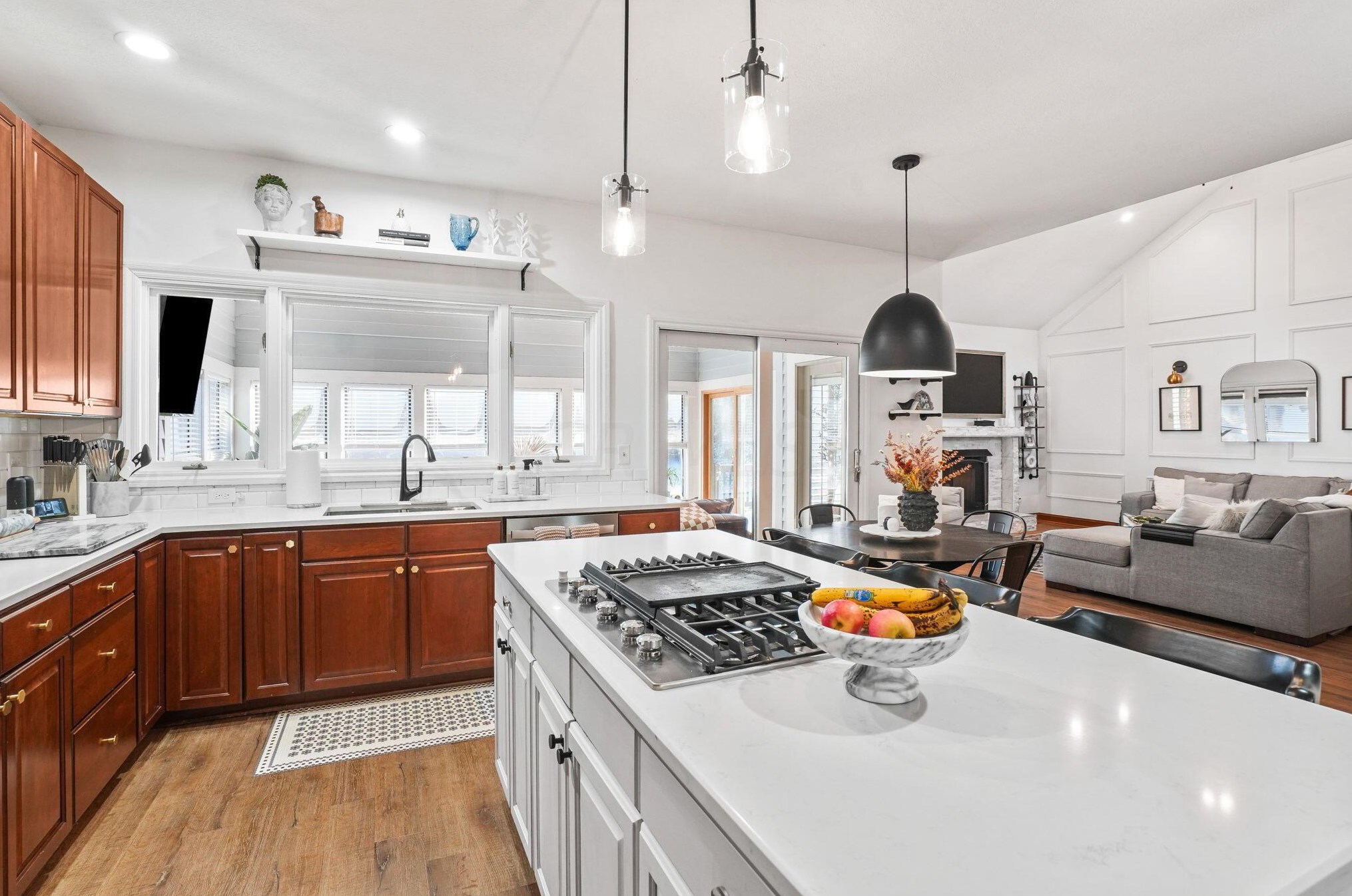 400 Bailey Pl, Columbus OH  43235-4632 exterior