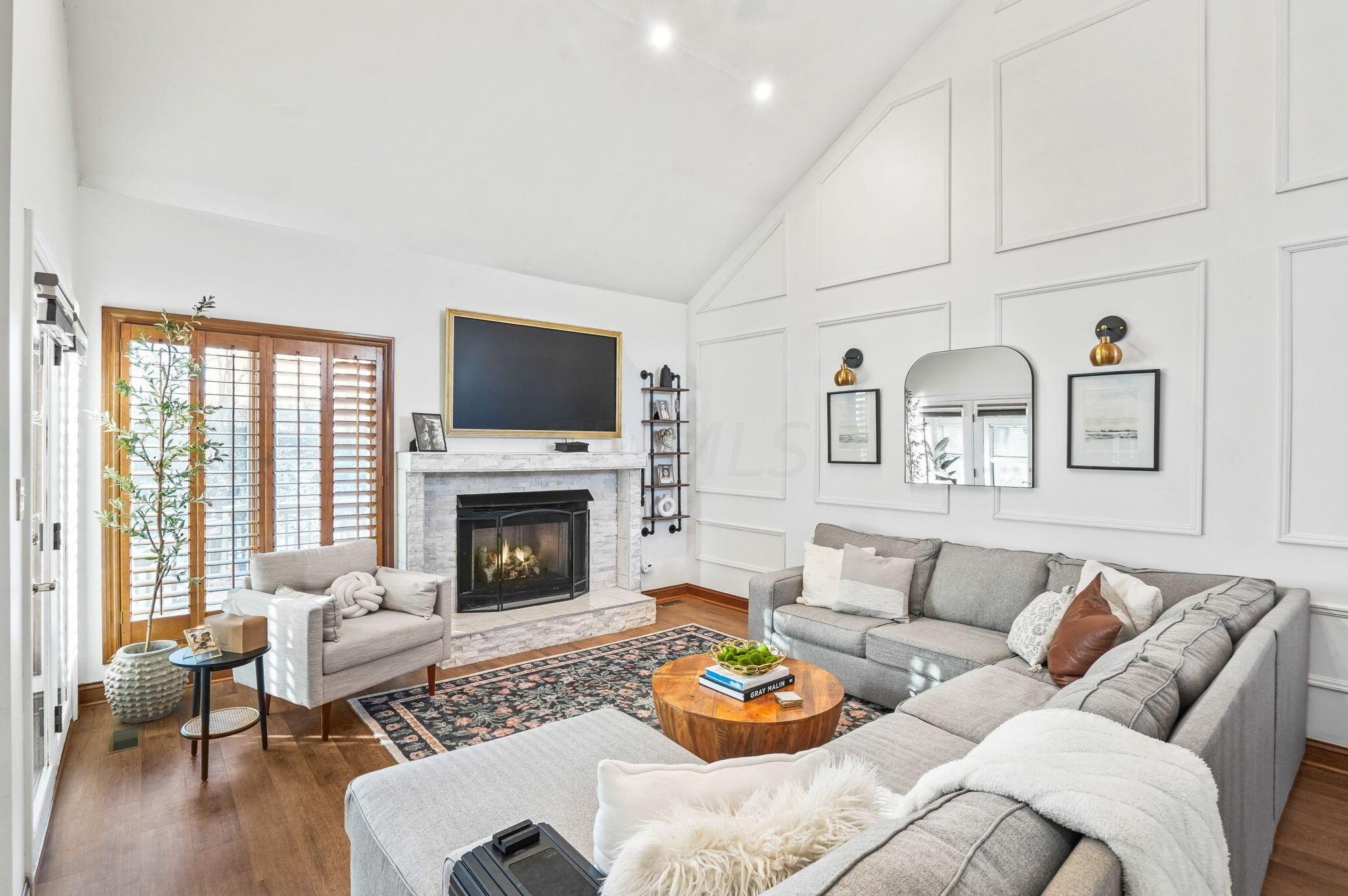 400 Bailey Pl, Columbus OH  43235-4632 exterior