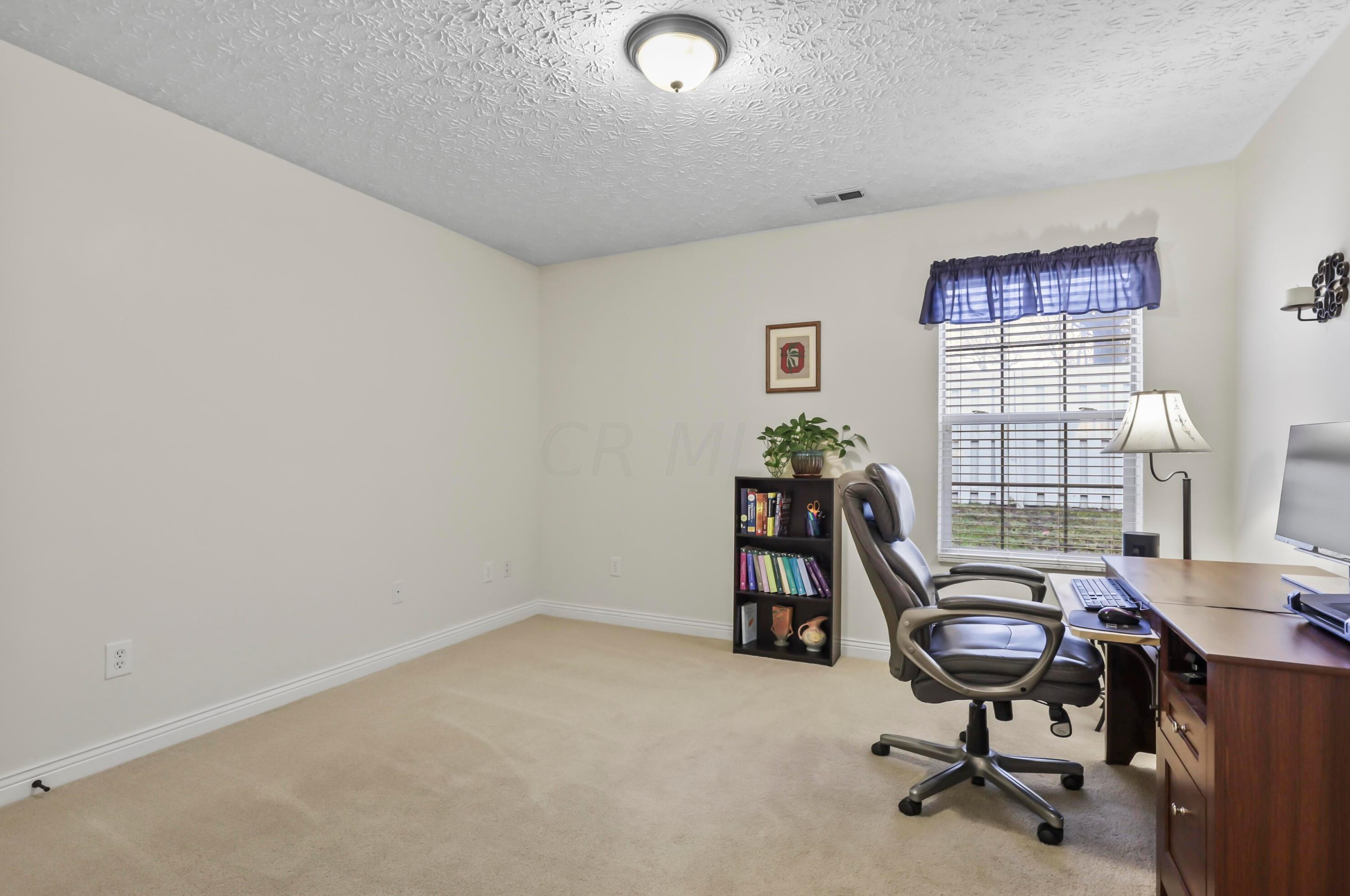 374 Crescent Ct, Westerville OH  43081-2664 exterior