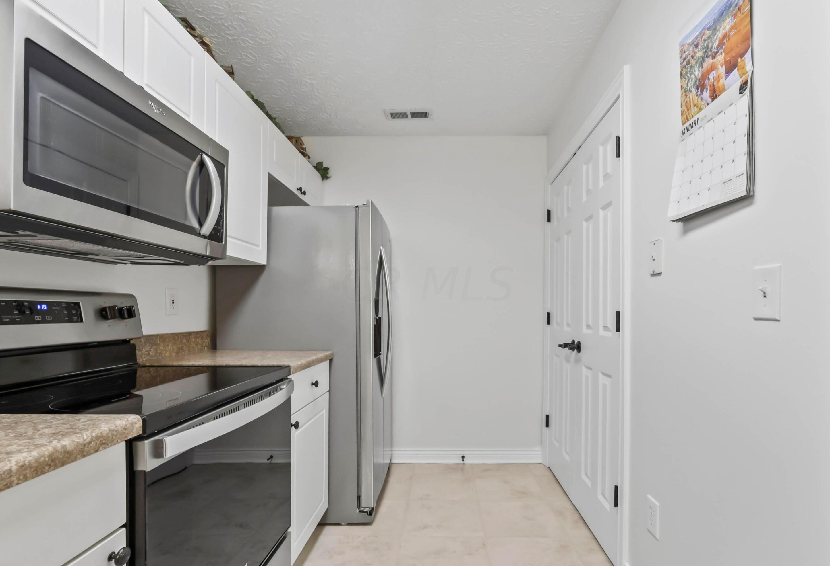 374 Crescent Ct, Westerville OH  43081-2664 exterior