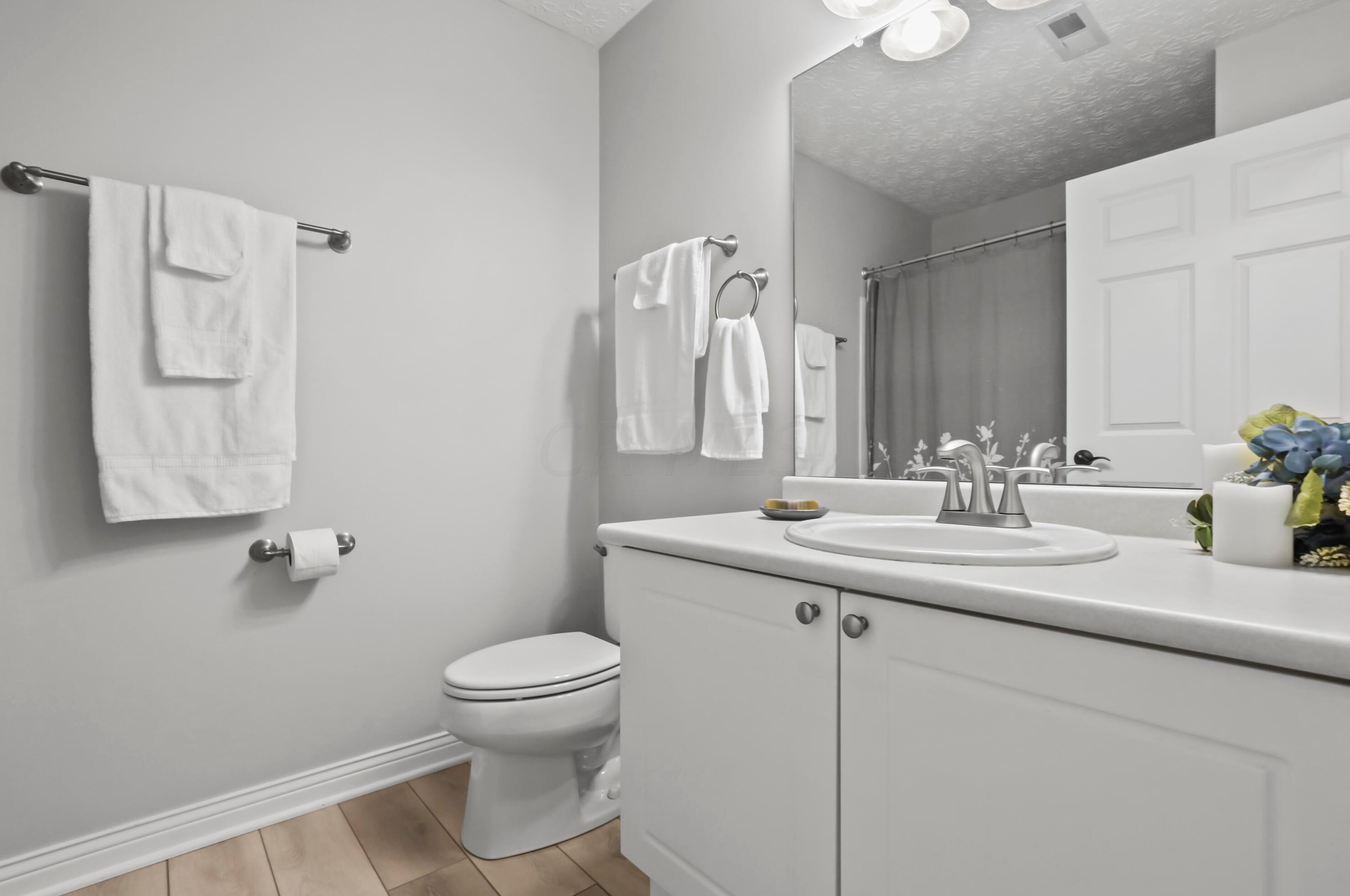 374 Crescent Ct, Westerville OH  43081-2664 exterior