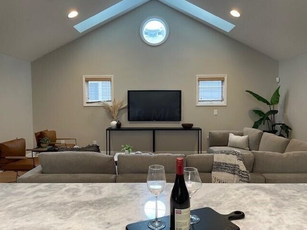 518 Beck St, Columbus OH  43206-1376 exterior