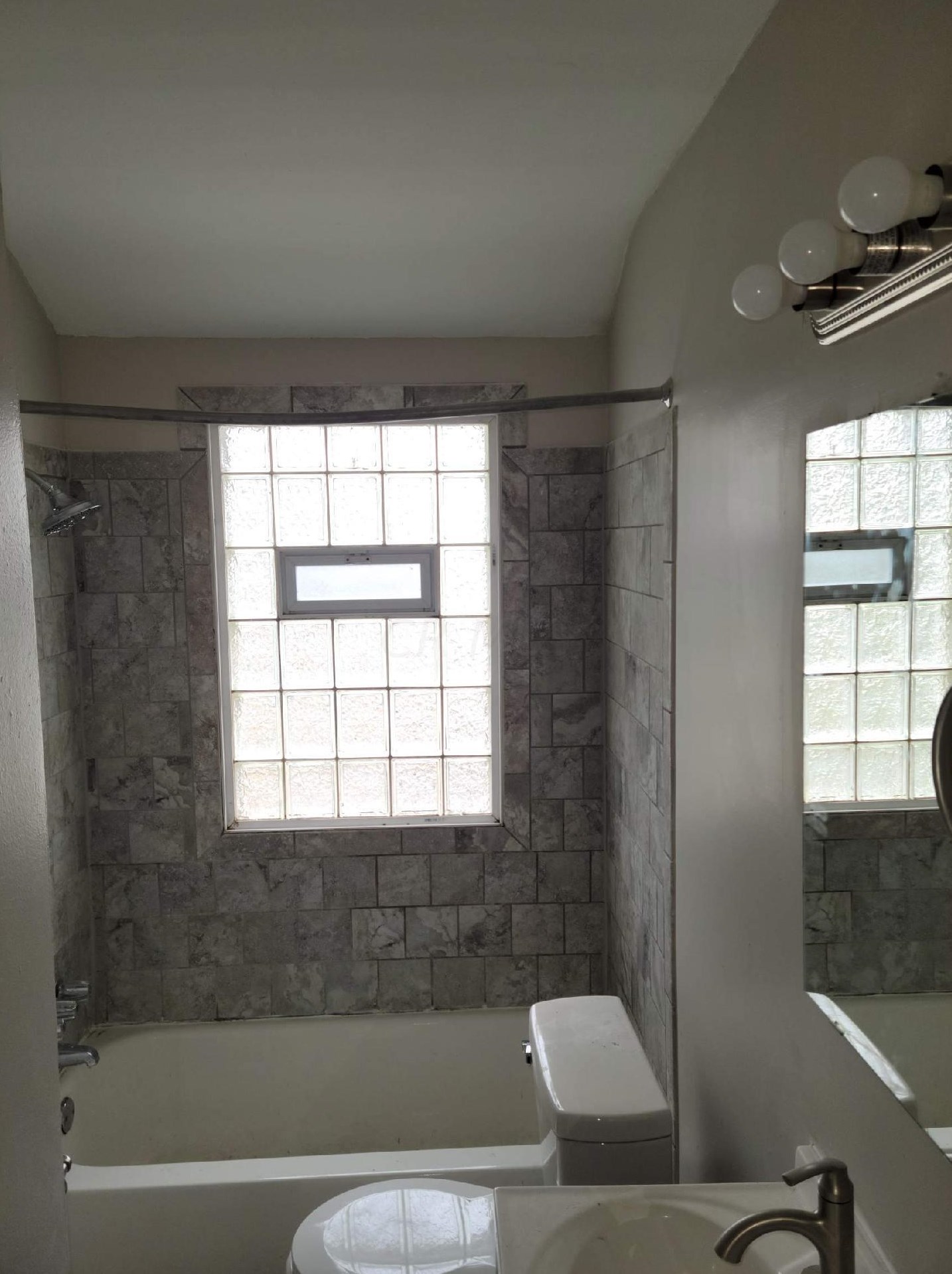 540 Wayne Ave, Columbus OH 43204-3154 exterior