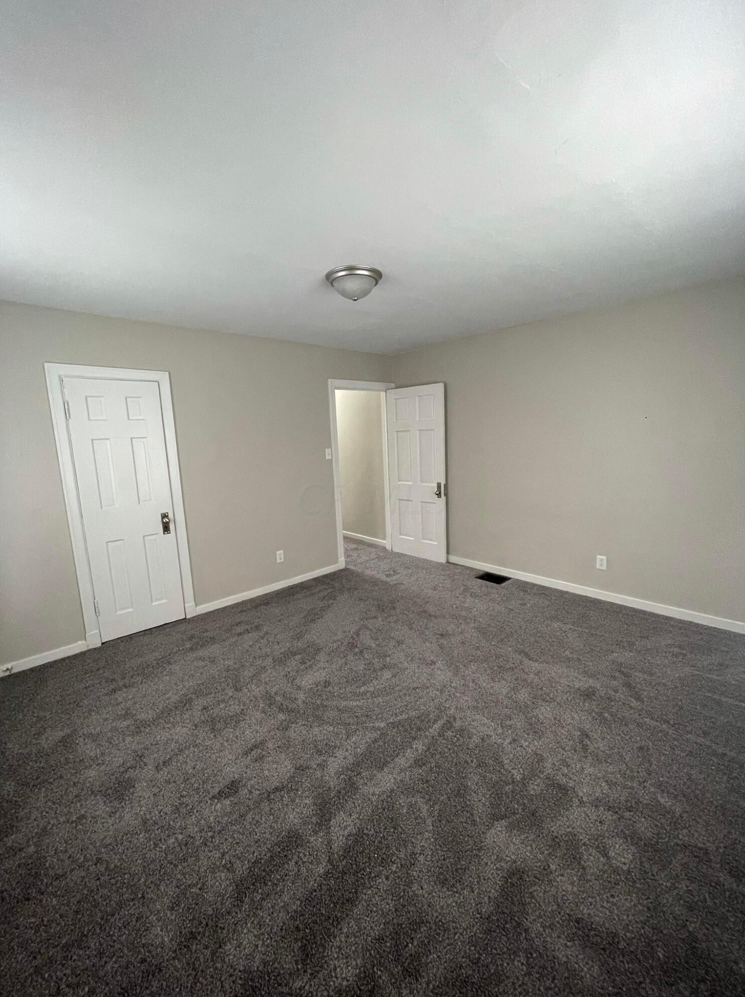 540 Wayne Ave, Columbus OH 43204-3154 exterior