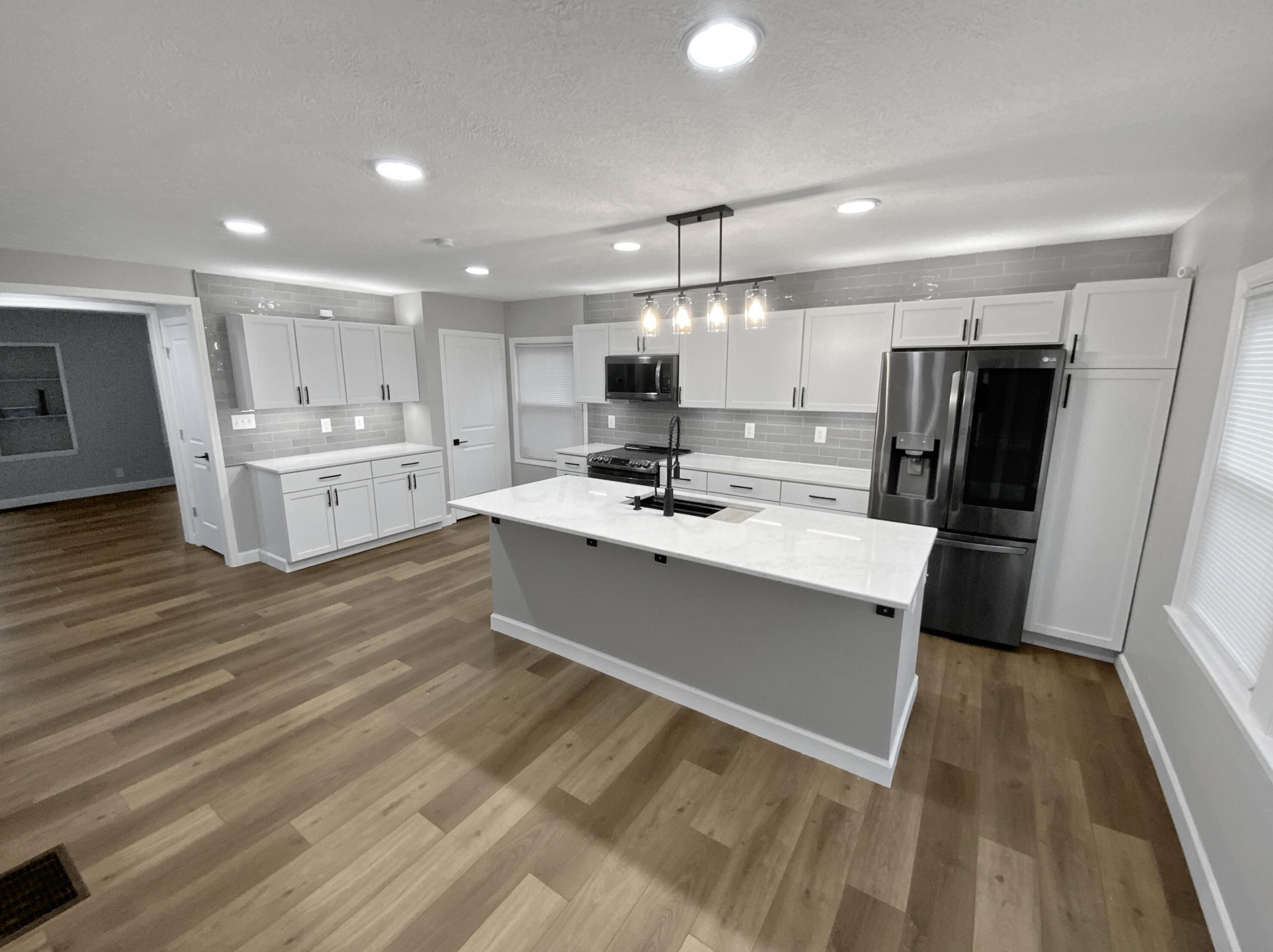 484 Royal Forest Blvd, Columbus OH  43214-1810 exterior