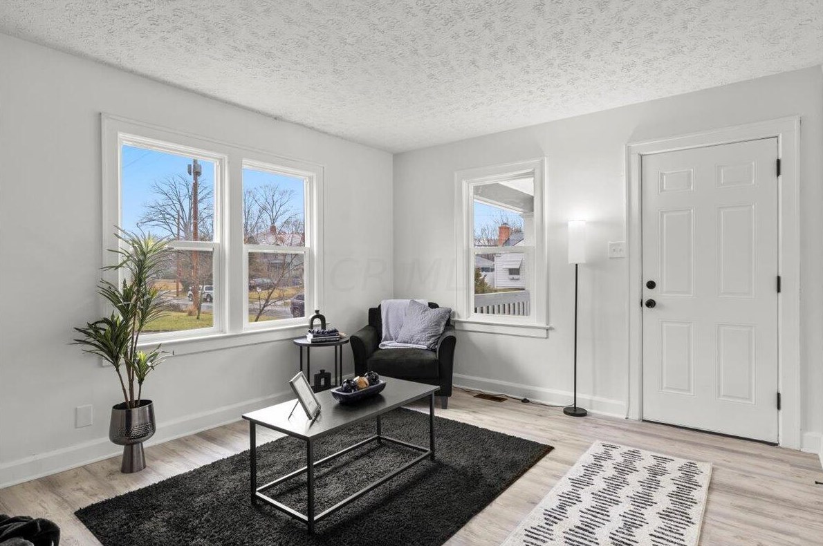 1063 Northridge Rd, Columbus OH  43224-2739 exterior