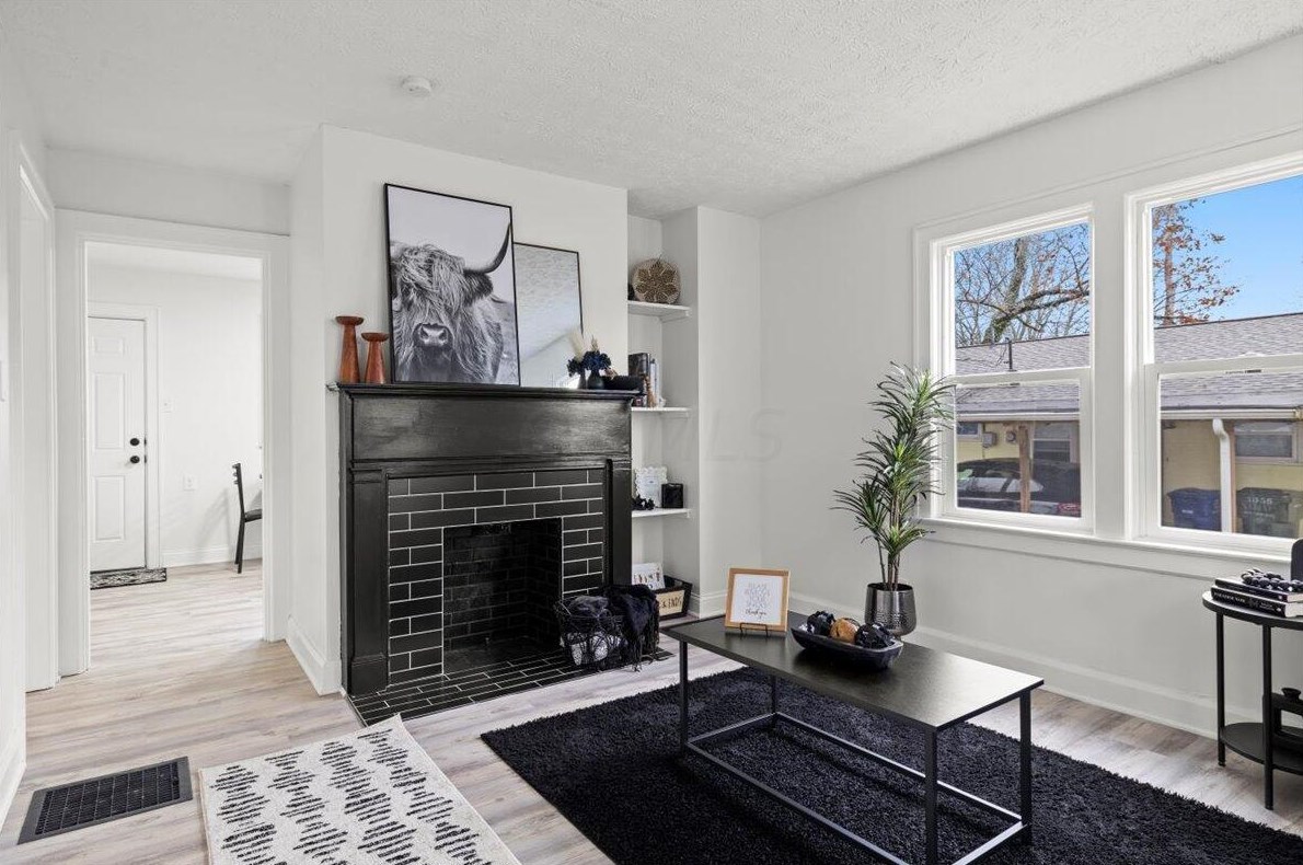 1063 Northridge Rd, Columbus OH  43224-2739 exterior