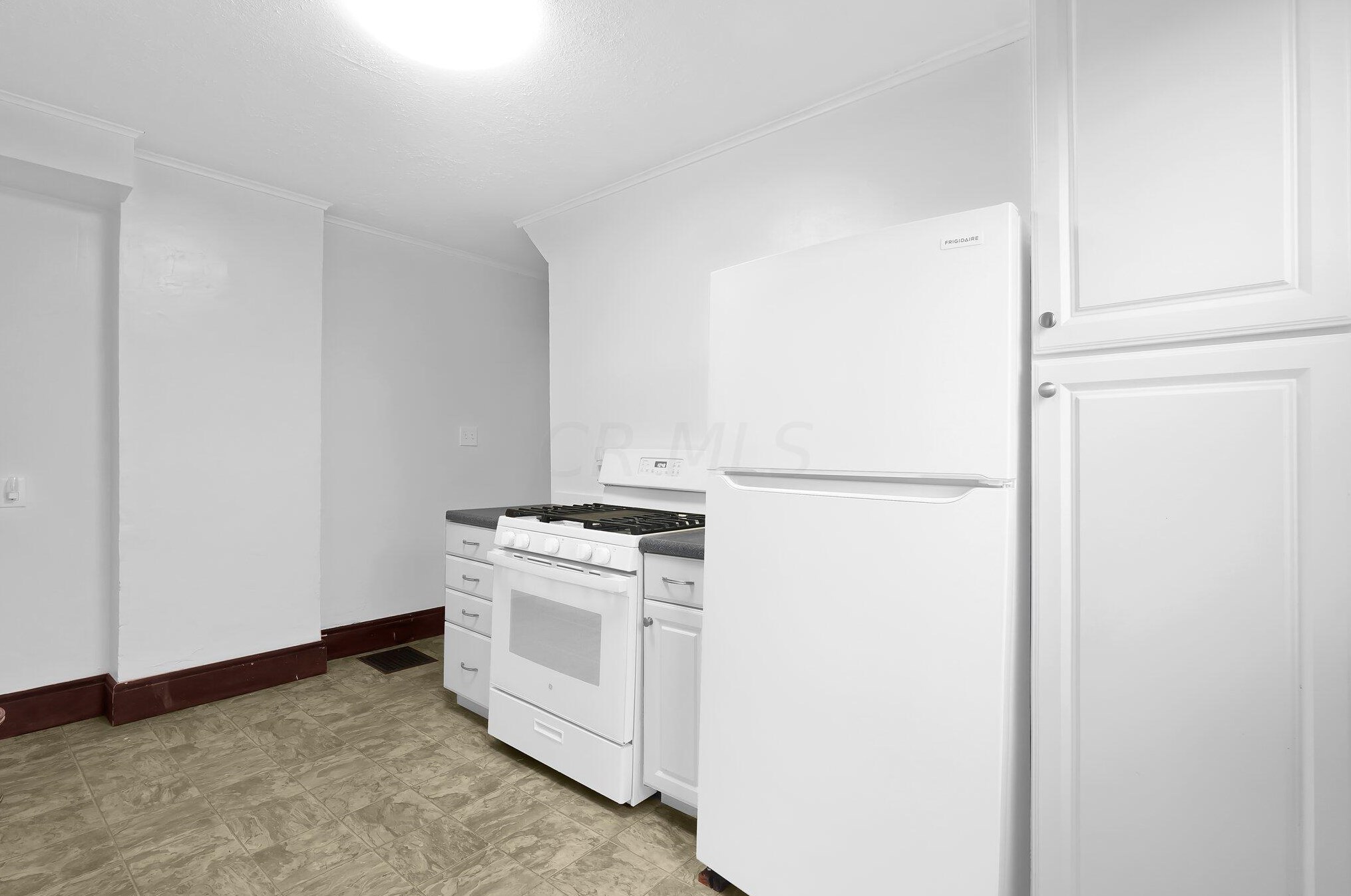 199 Markison Ave, Columbus OH 43207-1131 exterior