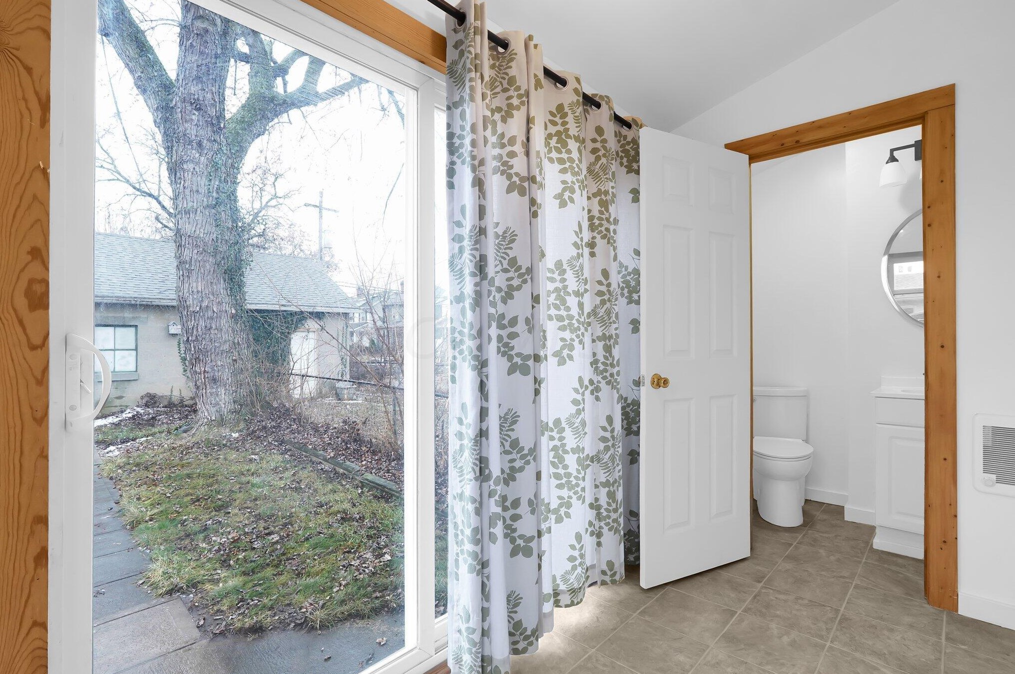 199 Markison Ave, Columbus OH 43207-1131 exterior