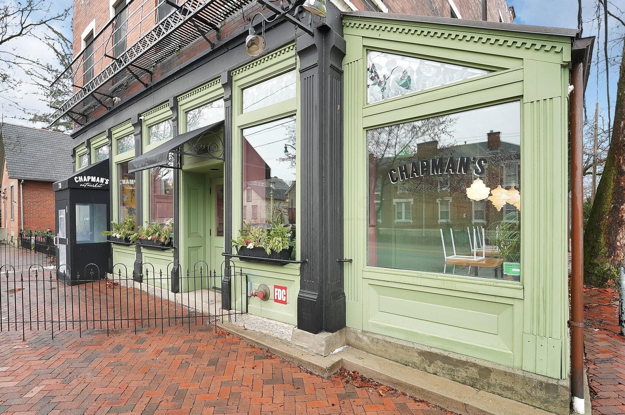 380 Southwood Ave, Columbus OH  43207-1284 exterior