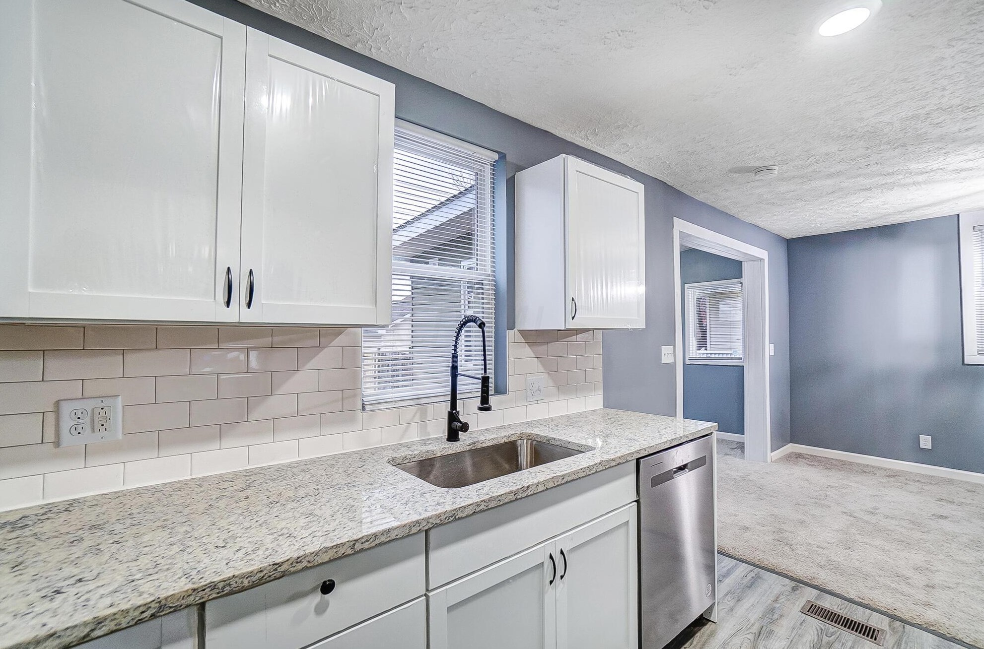 881 Gilbert St, Columbus OH 43206-1520 exterior