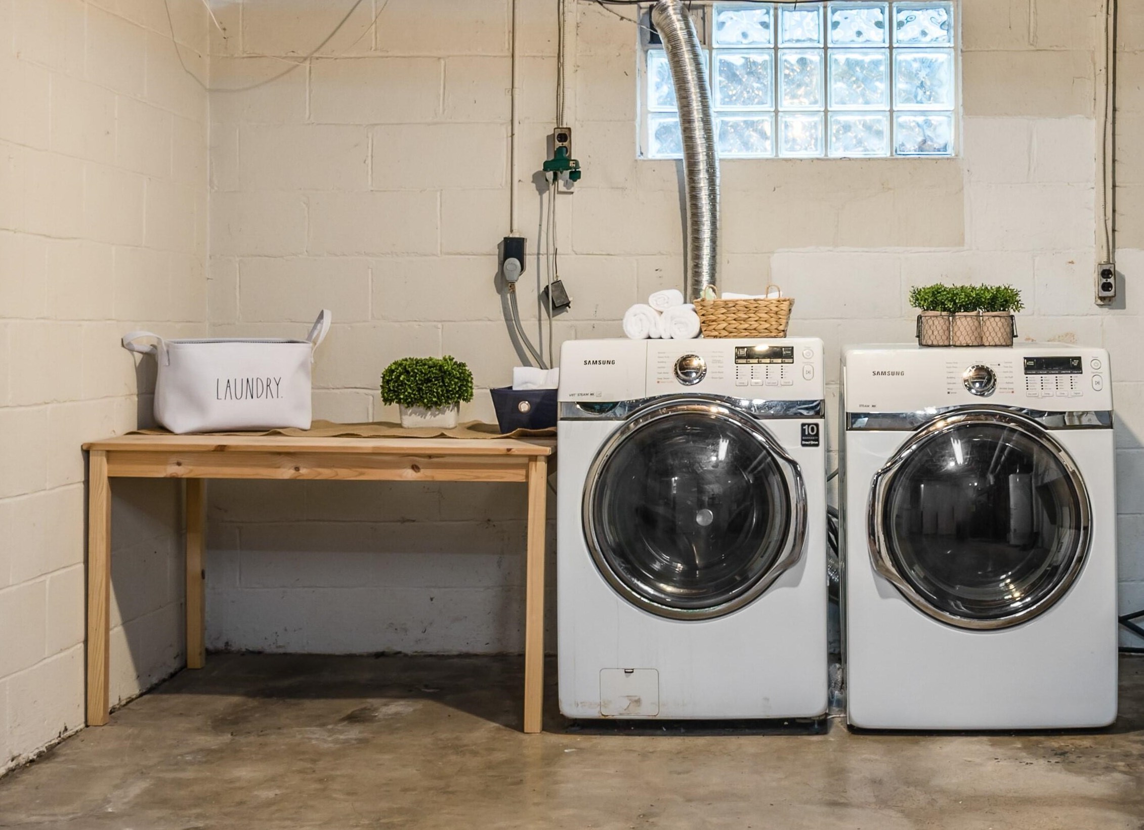 47 Ardmore Rd, Columbus OH  43209-1446 exterior