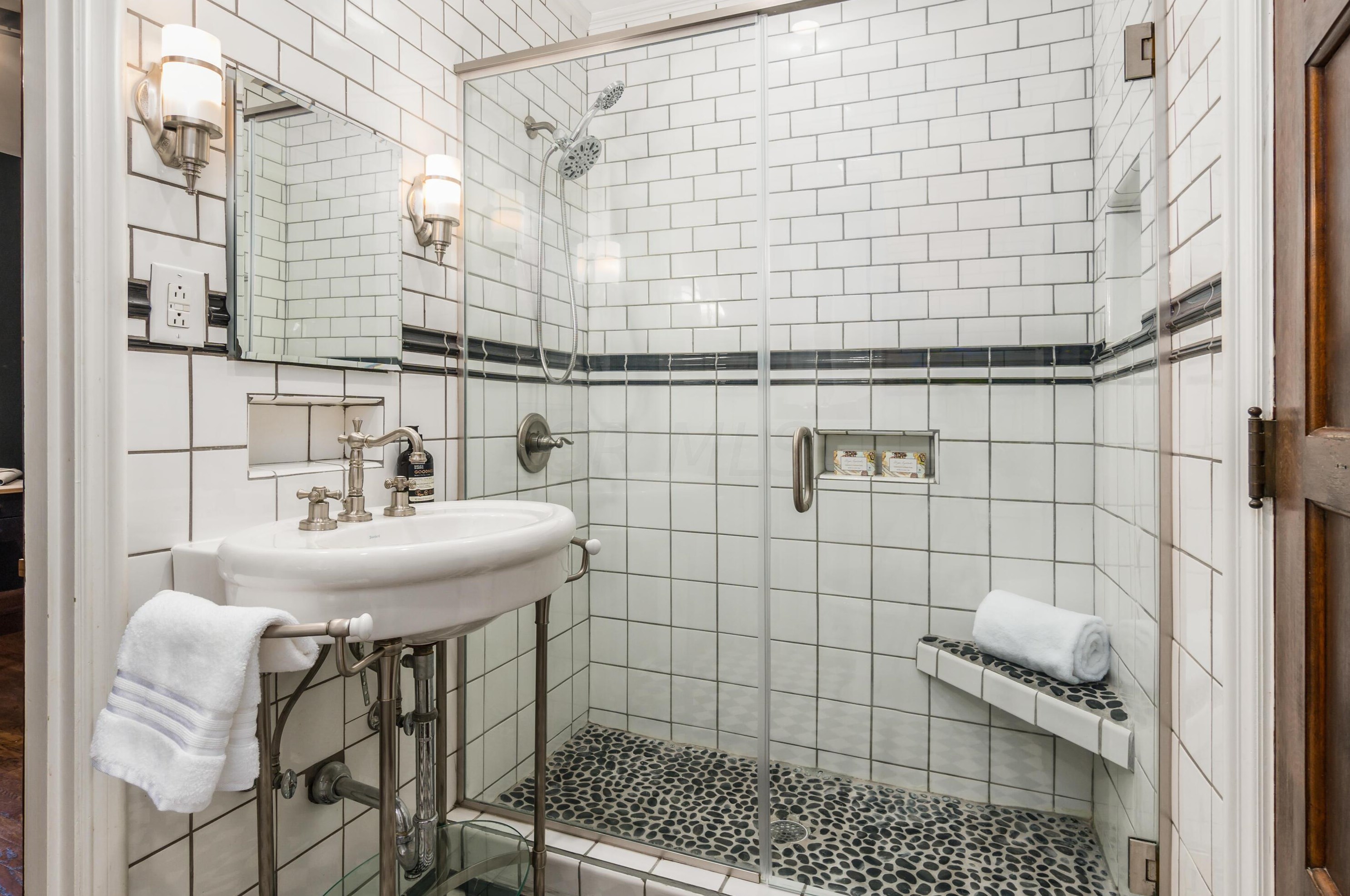 47 Ardmore Rd, Columbus OH  43209-1446 exterior