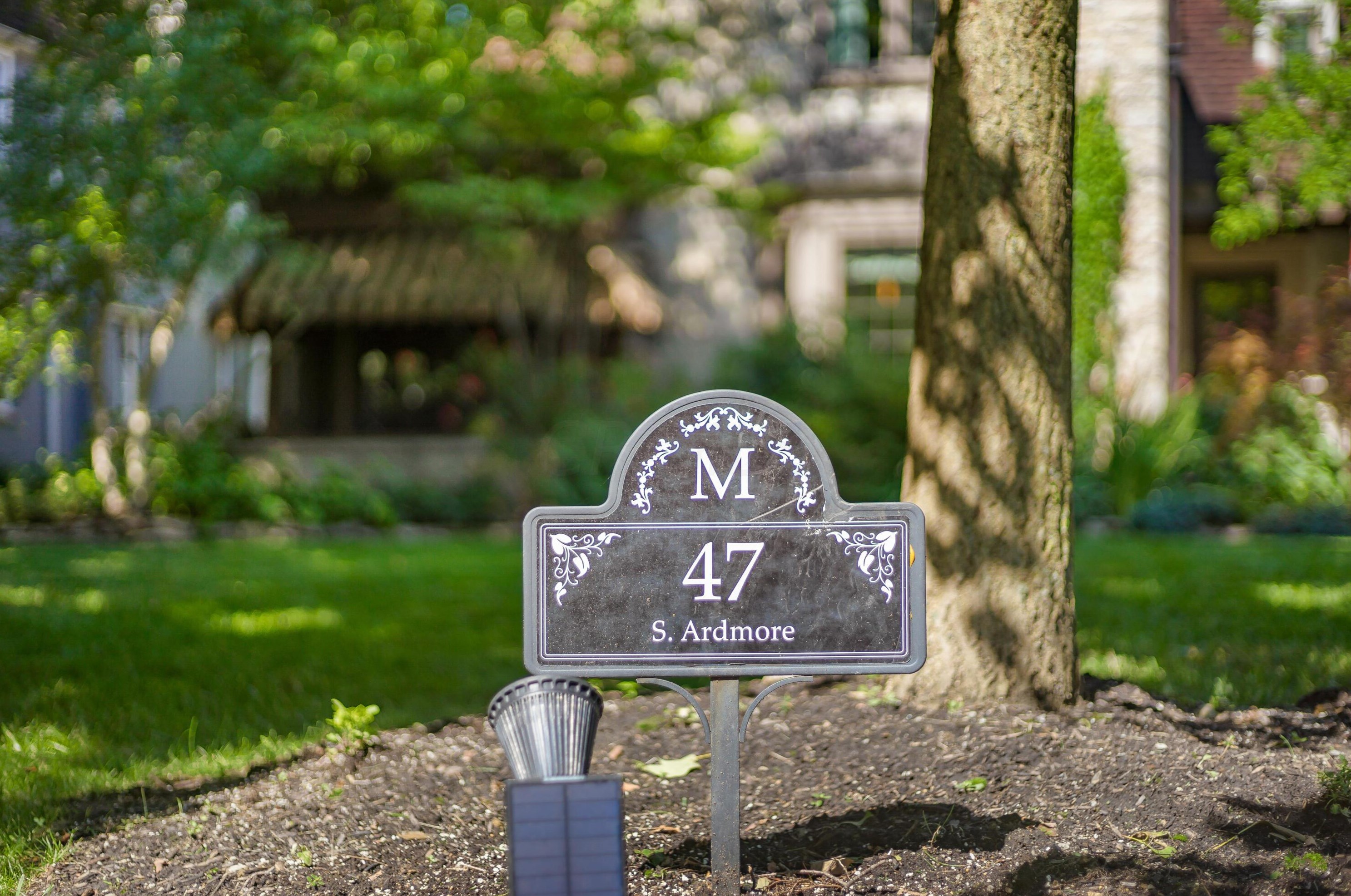 47 Ardmore Rd, Columbus OH  43209-1446 exterior