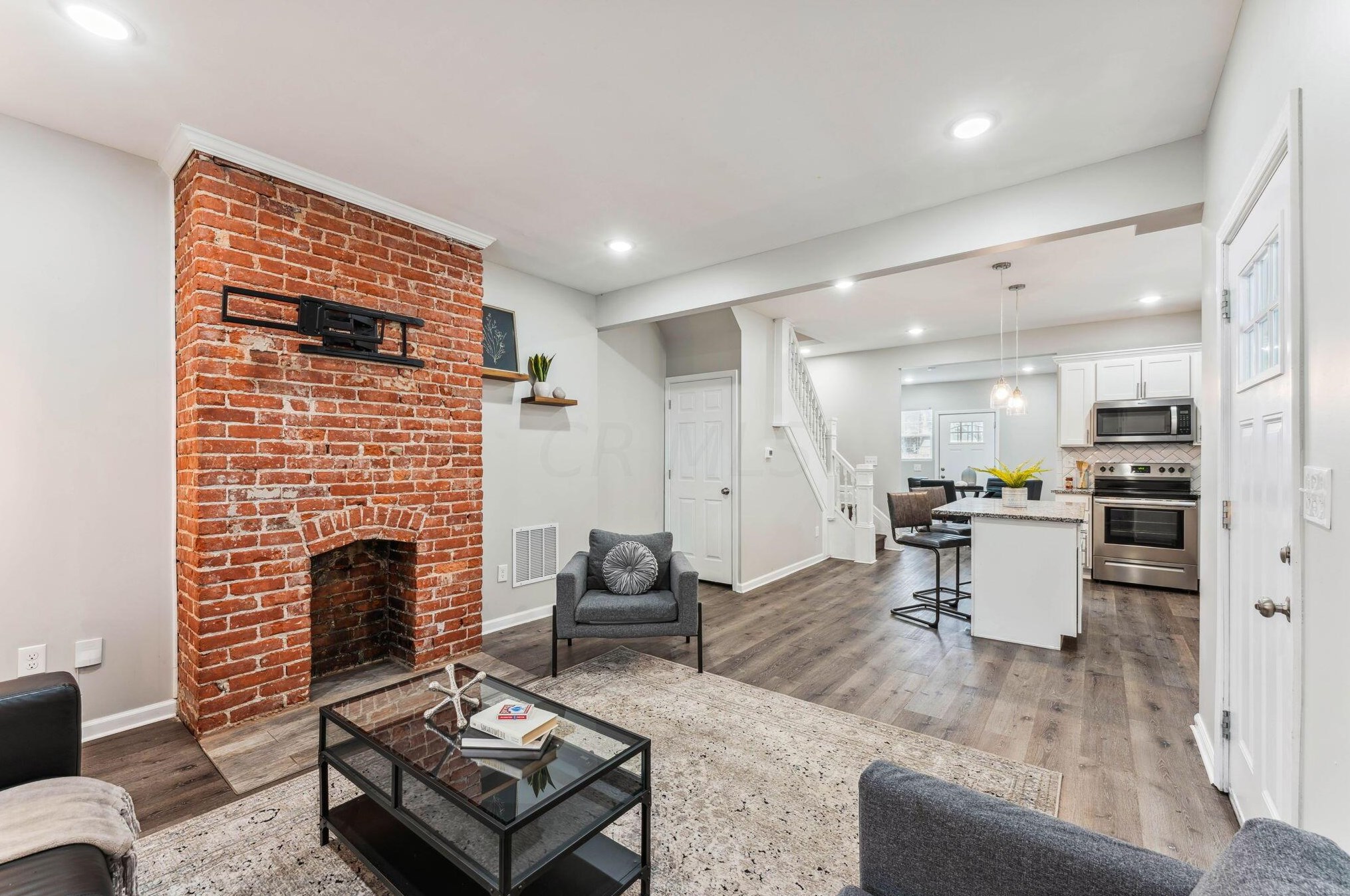 72 Eureka Ave, Columbus OH  43204-3200 exterior