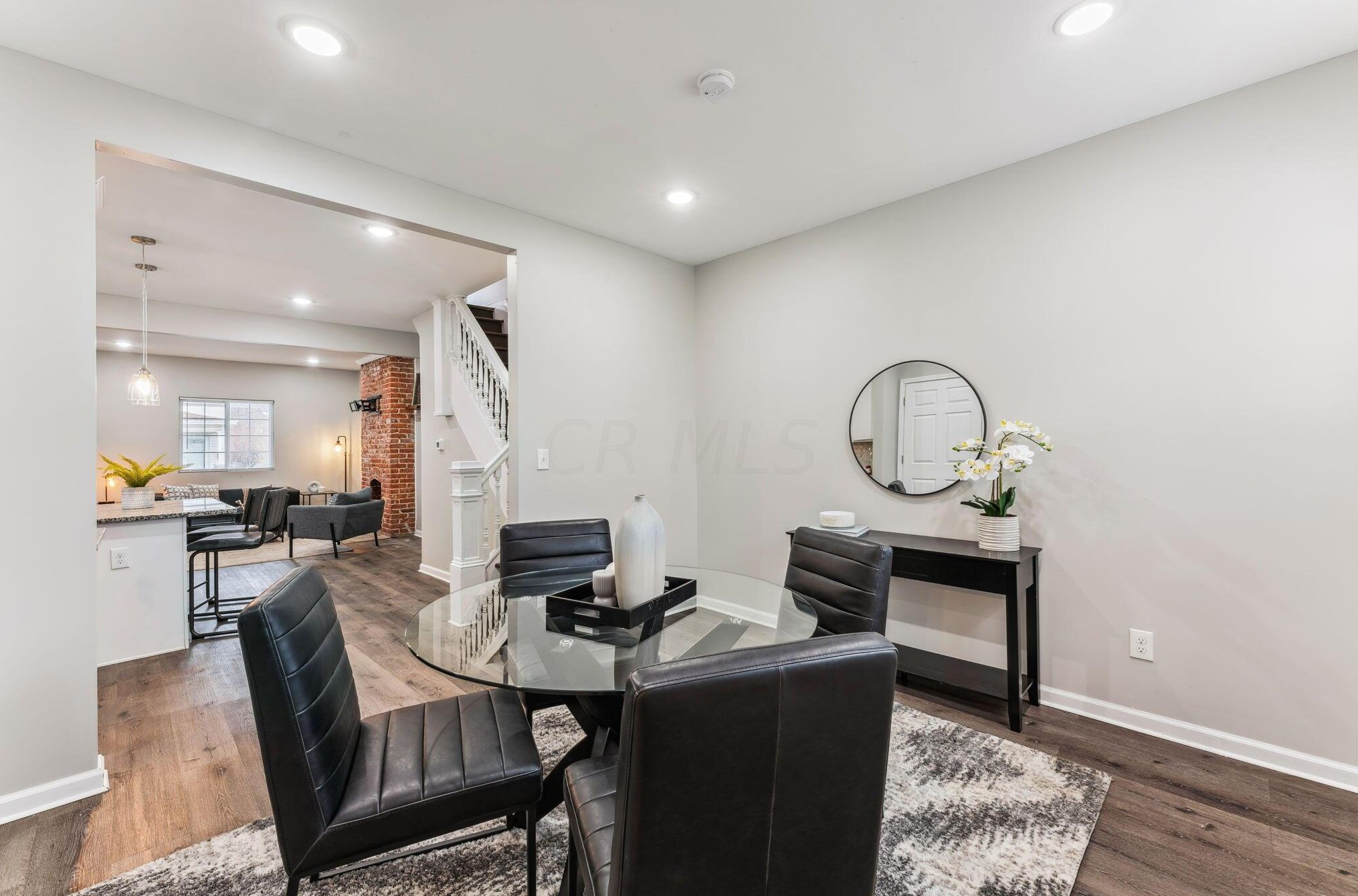 72 Eureka Ave, Columbus OH  43204-3200 exterior