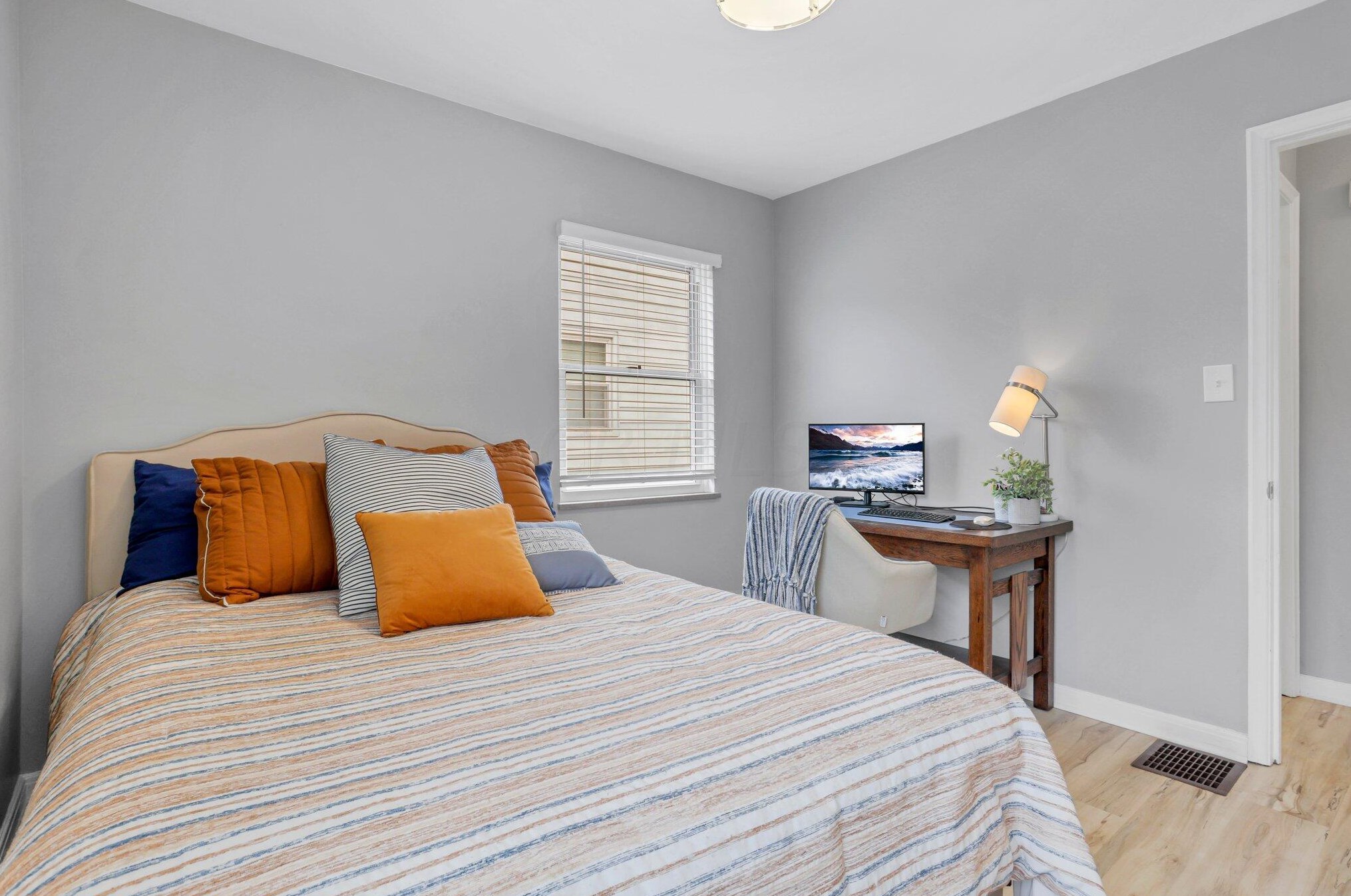 78 Stanton Ave, Columbus OH  43085-3922 exterior