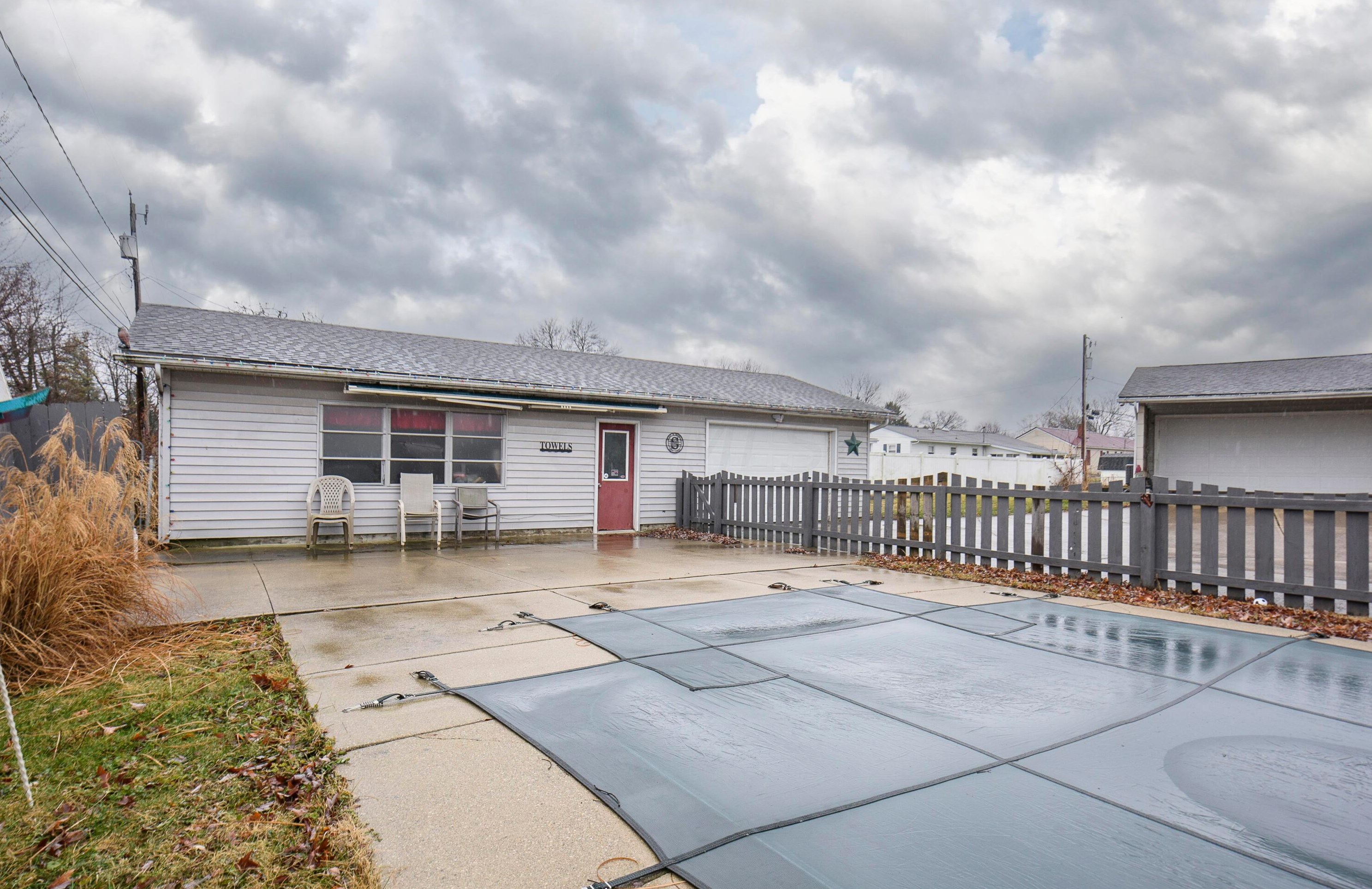 355 Lewis Rd, Circleville OH  43113-1322 exterior